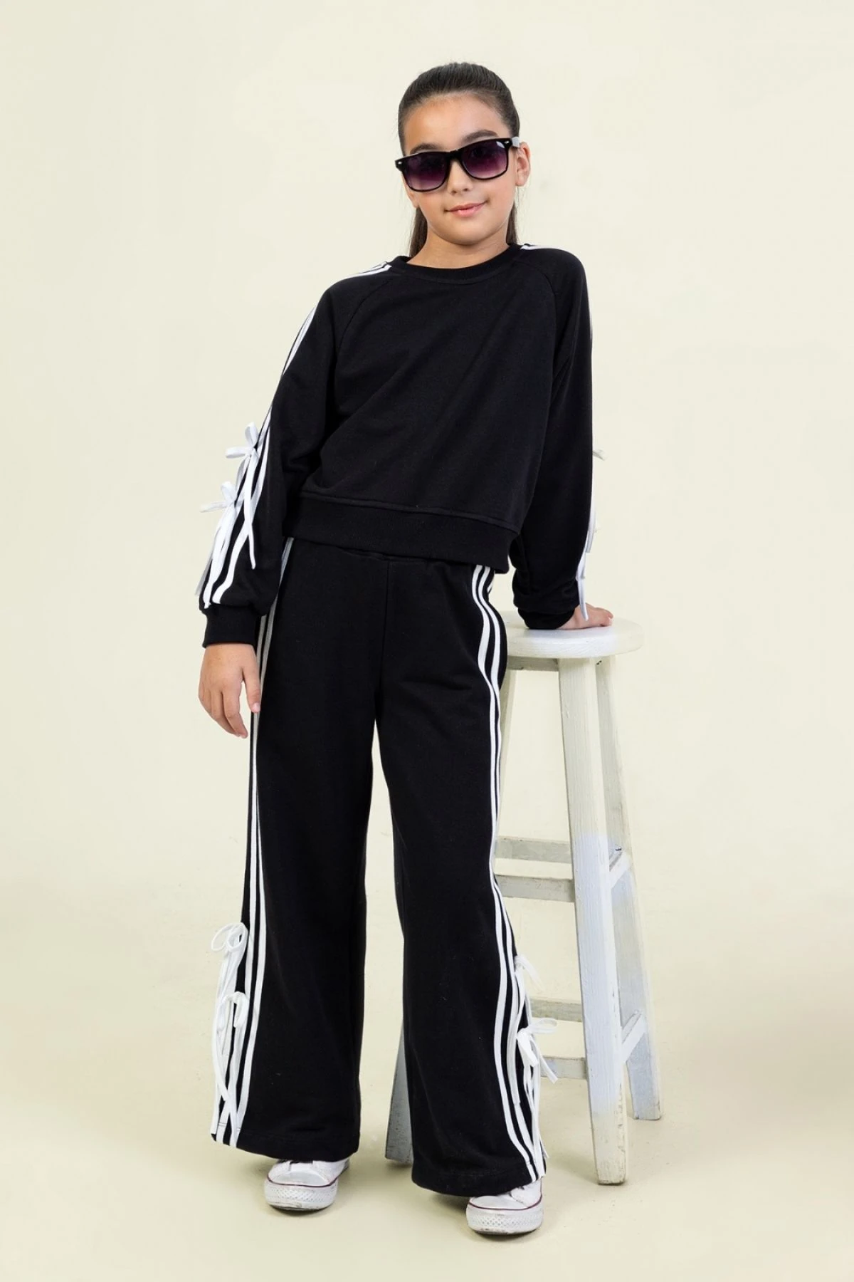 Kız Çocuk İkili Eşofman Takımı  Şerit ve Bağcık Detaylı, Rahat Kesim, Siyah & Pembe Renk