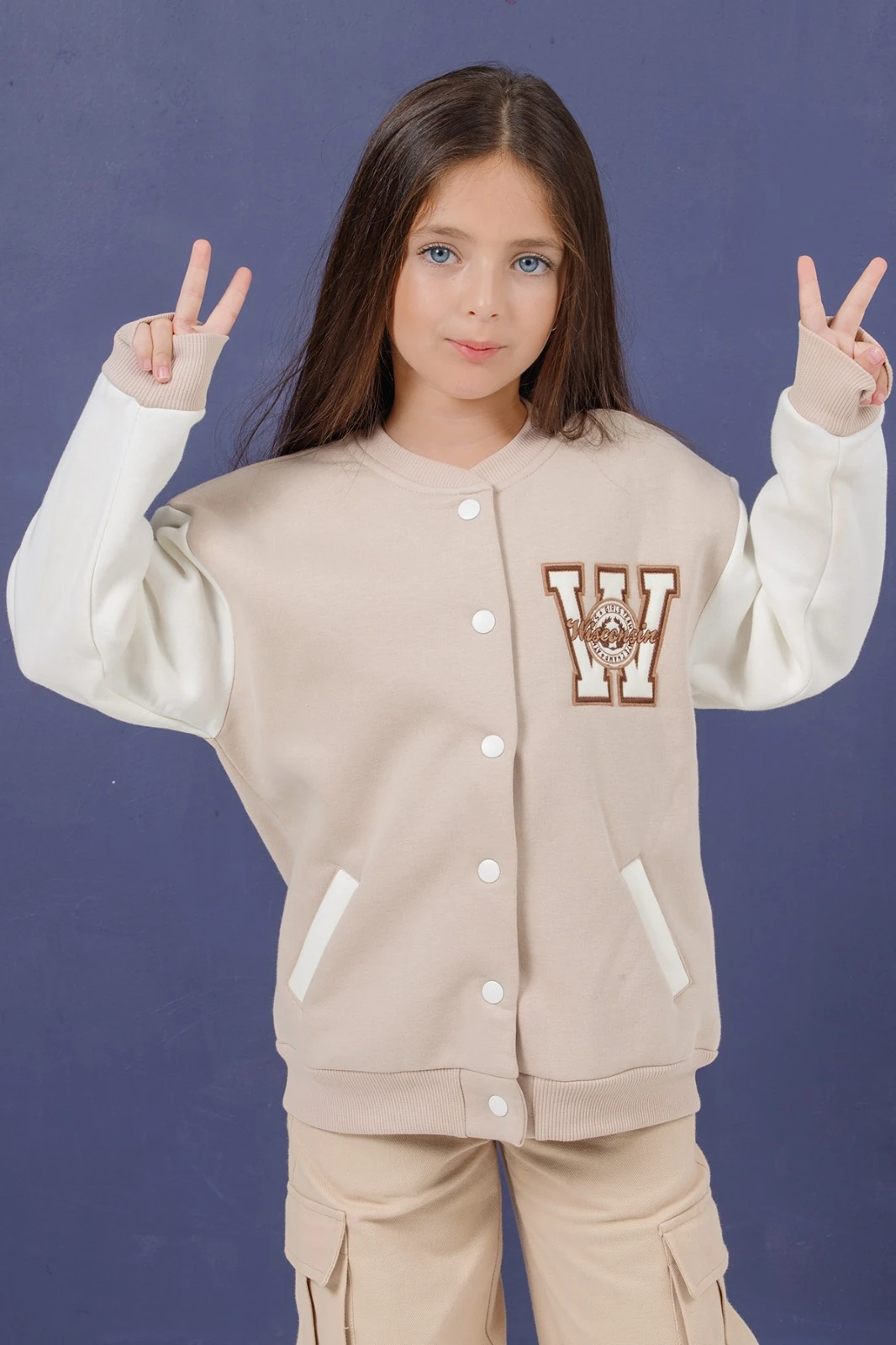 Kız Çocuk İçi Polar Önden Düğmeli Önü Ve Kolları Nakışlı Kolej Hırka