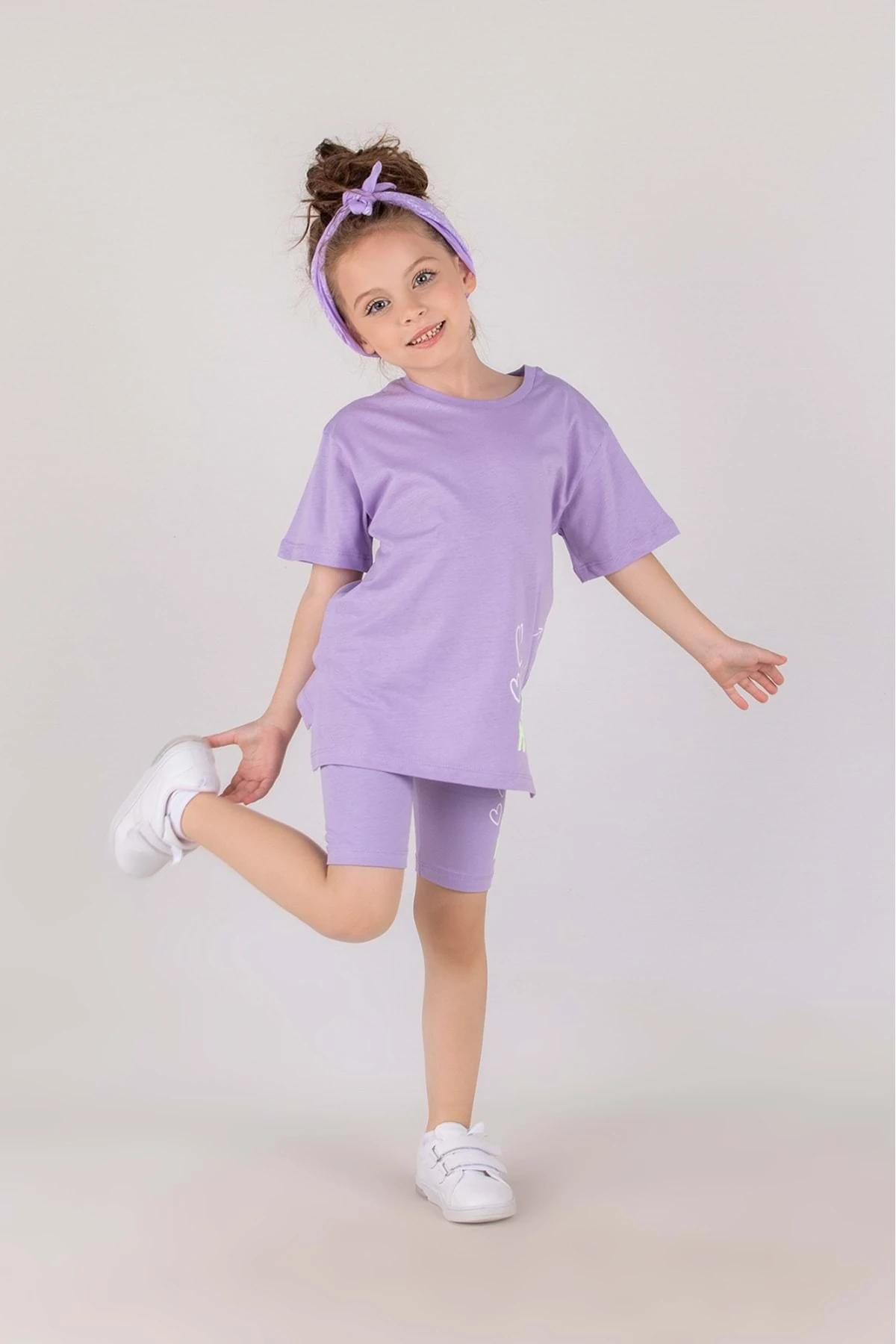 Kız Çocuk Önü Baskılı Yandan Yırtmaçlı Kısa Taytlı Takım