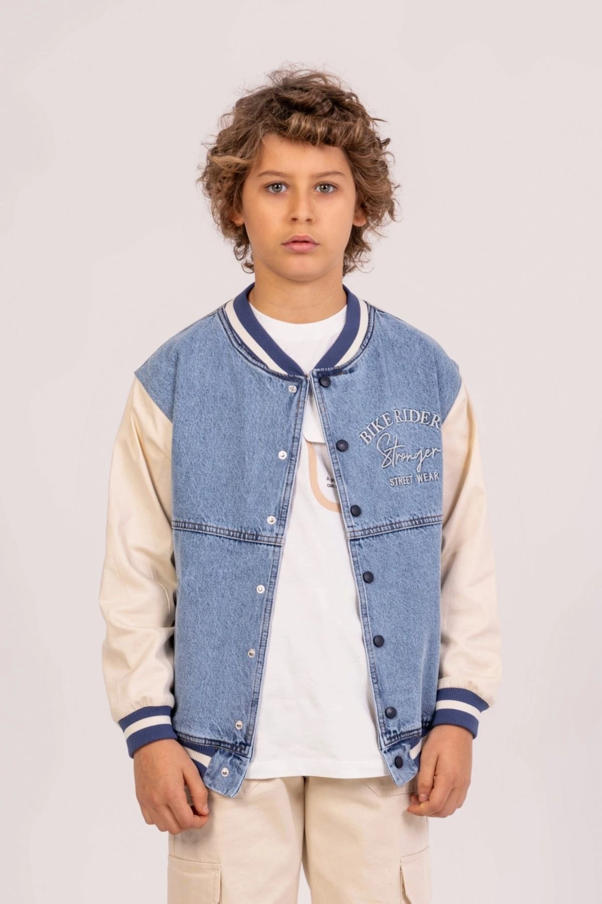 Erkek Çocuk Denim Kolej Ceket – Bike Riders Nakışlı Kapşonsuz Streetwear Tasarım