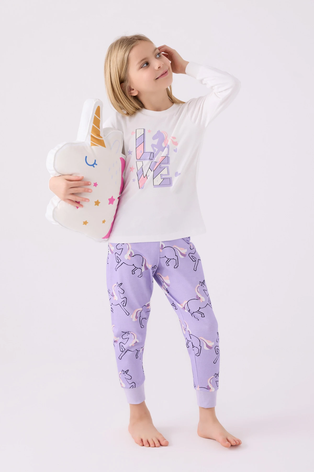 Love At Baskılı Kız Çocuk Pijama Takım