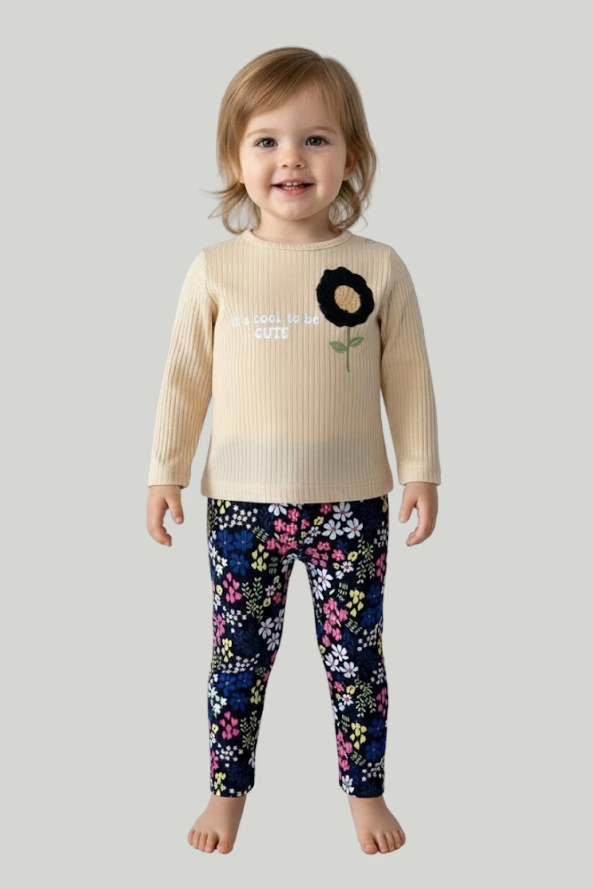 Önü Baskılı Çiçek Aplikeli Alt Üst Takım