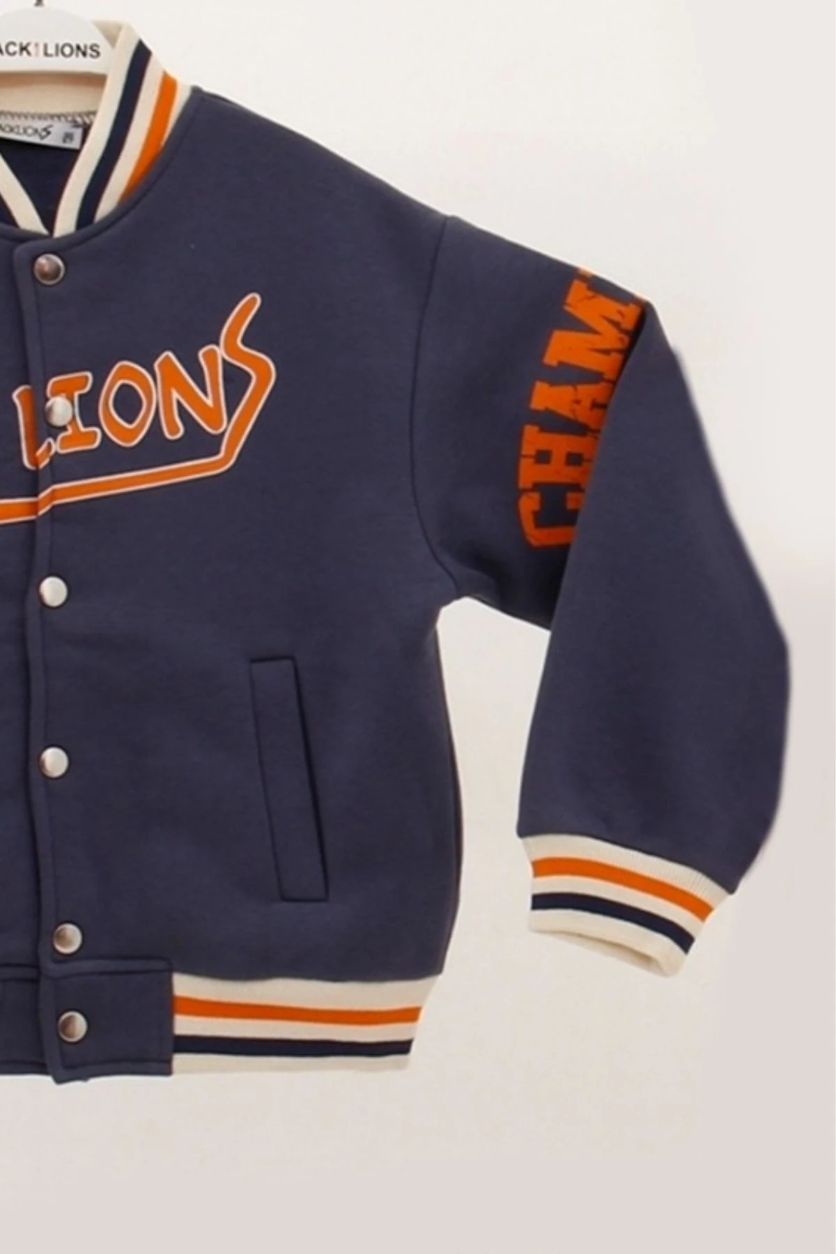 Erkek Çocuk Önden Çıtçıtlı Kolları Baskılı Cepli Kolej Hırka