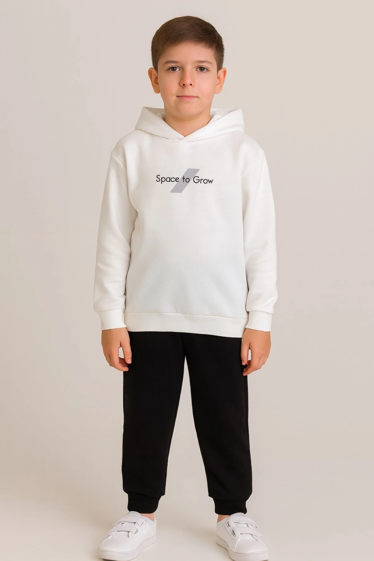 Erkek Çocuk  Kapüşonlu Sweatshirt ve Eşofman Altı Takım – Space to Grow Baskılı,