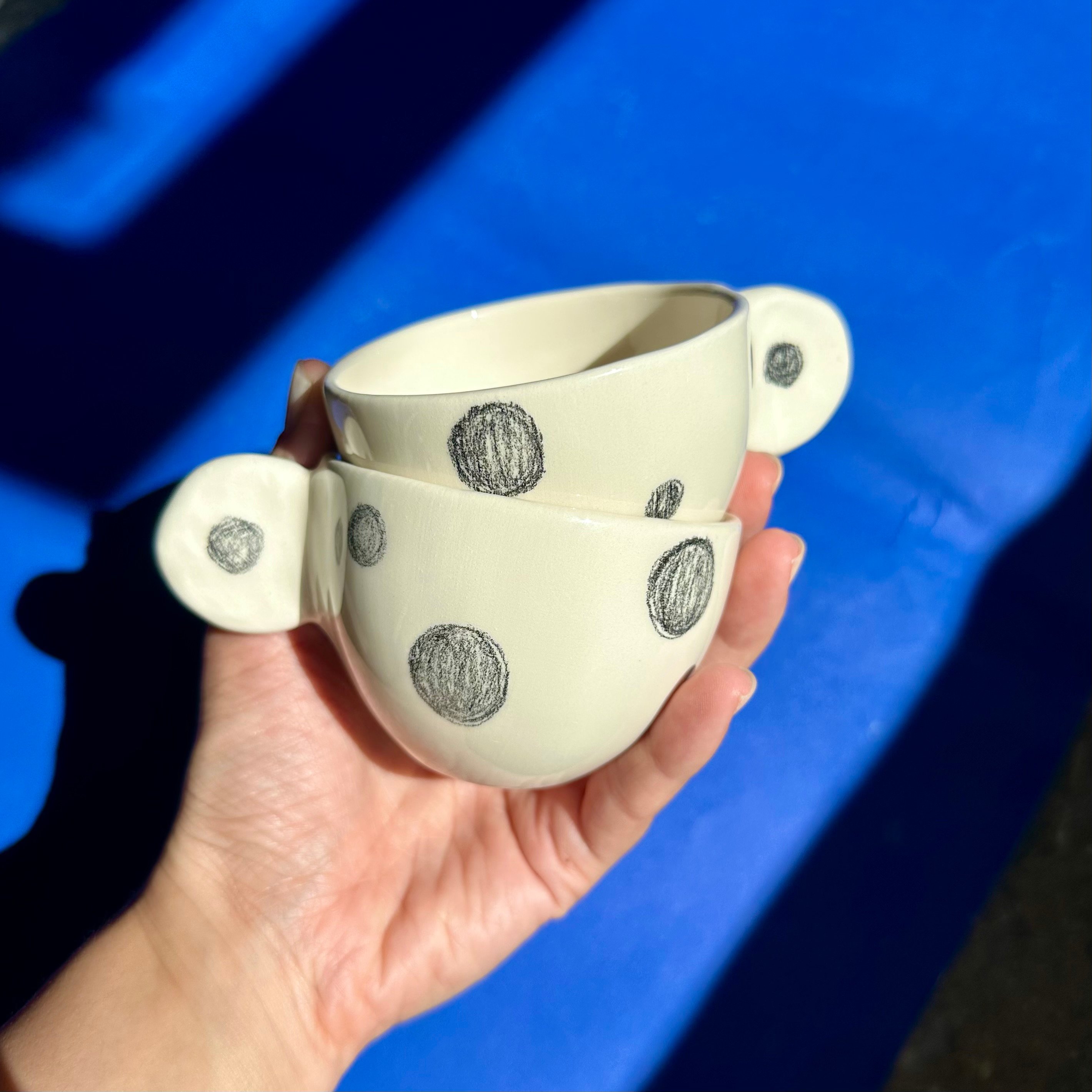 Polka dot espresso cup ikilisi