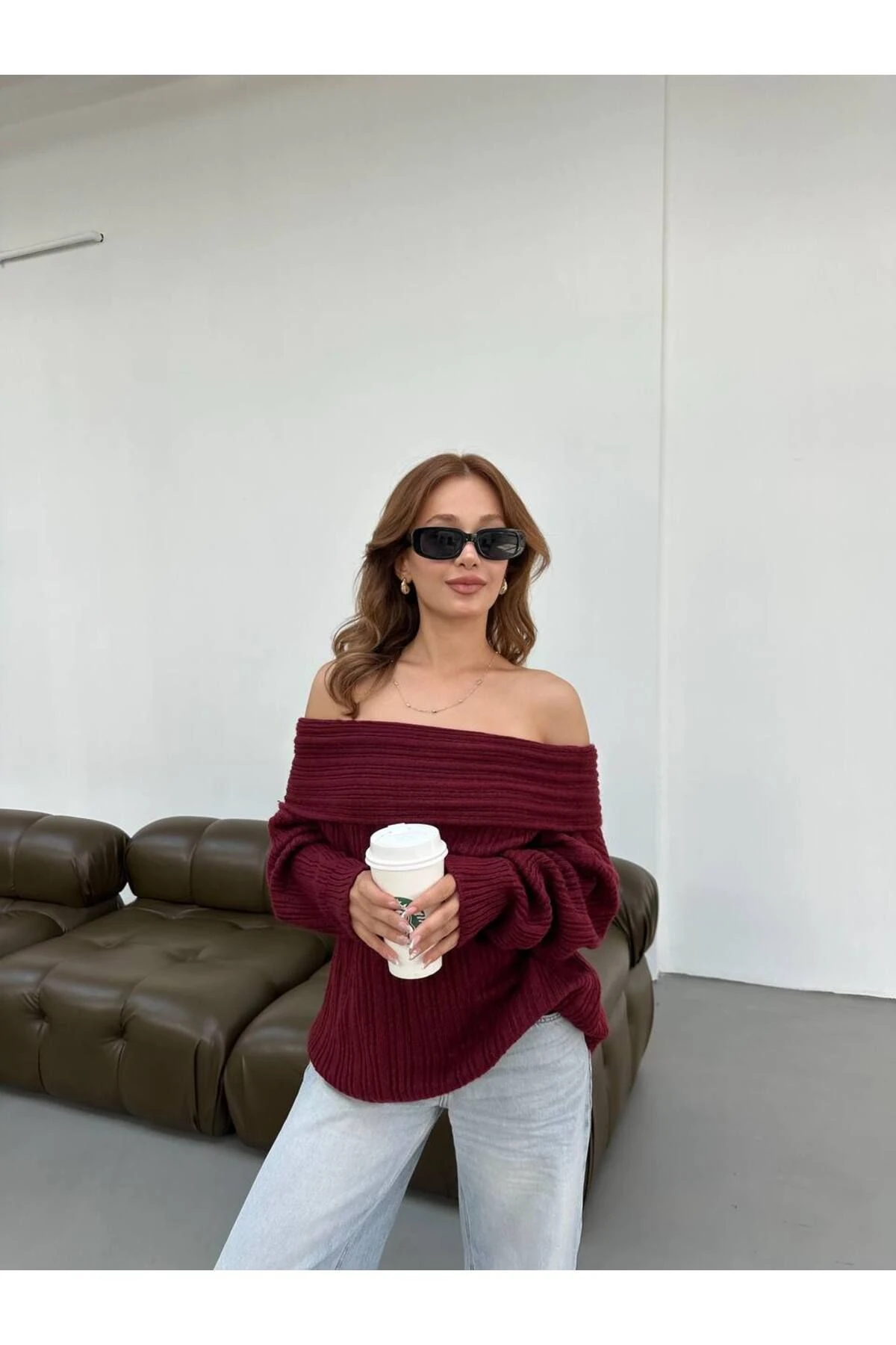 Omzu Açık Madonna Yumoş Kadın Triko Kazak