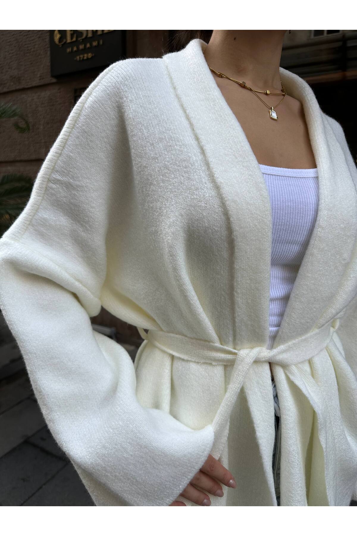 Kuşak Detaylı Yumoş Oversize Kadın Triko Hırka