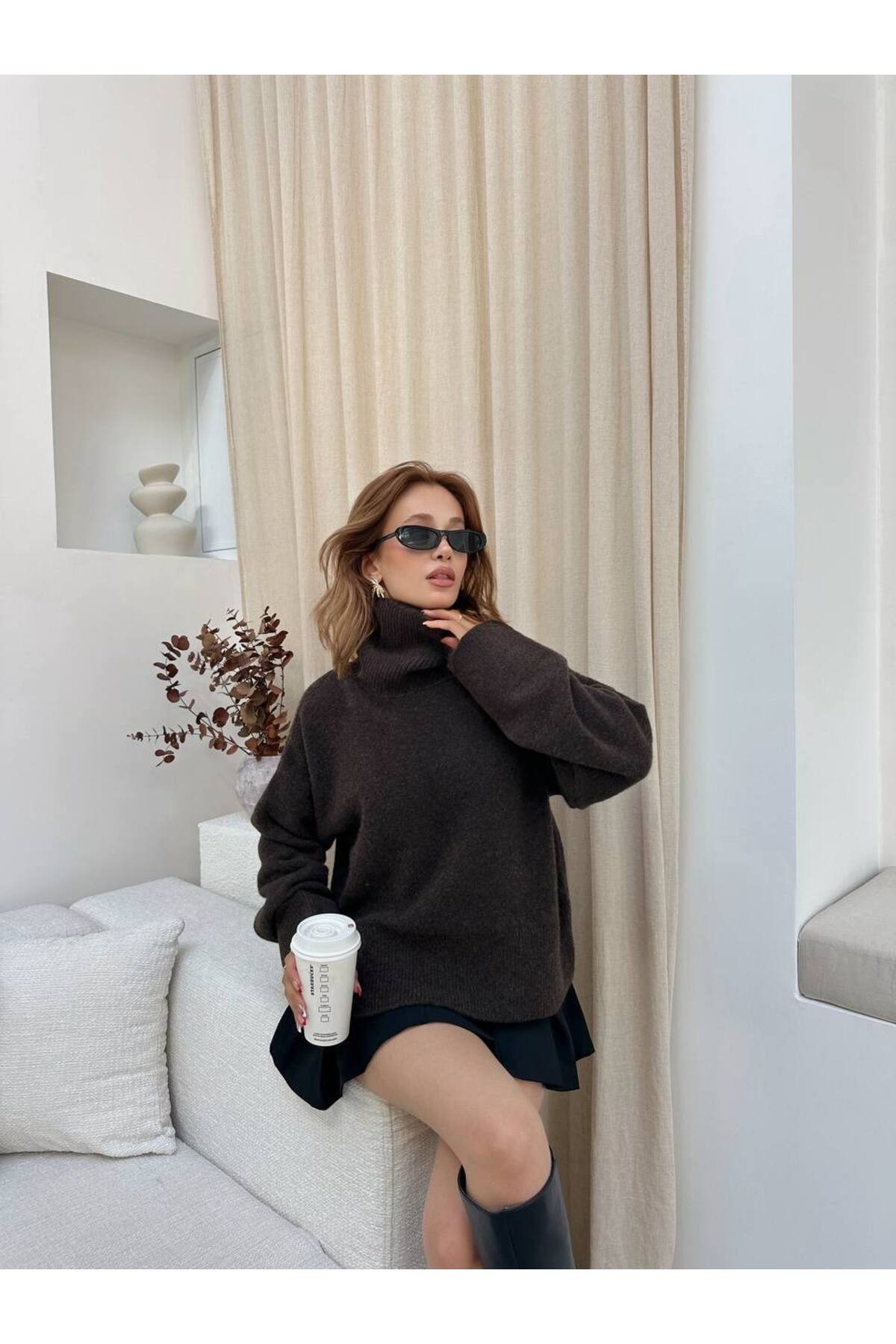 Boğazlı Yumoş Oversize Kadın Triko Kazak