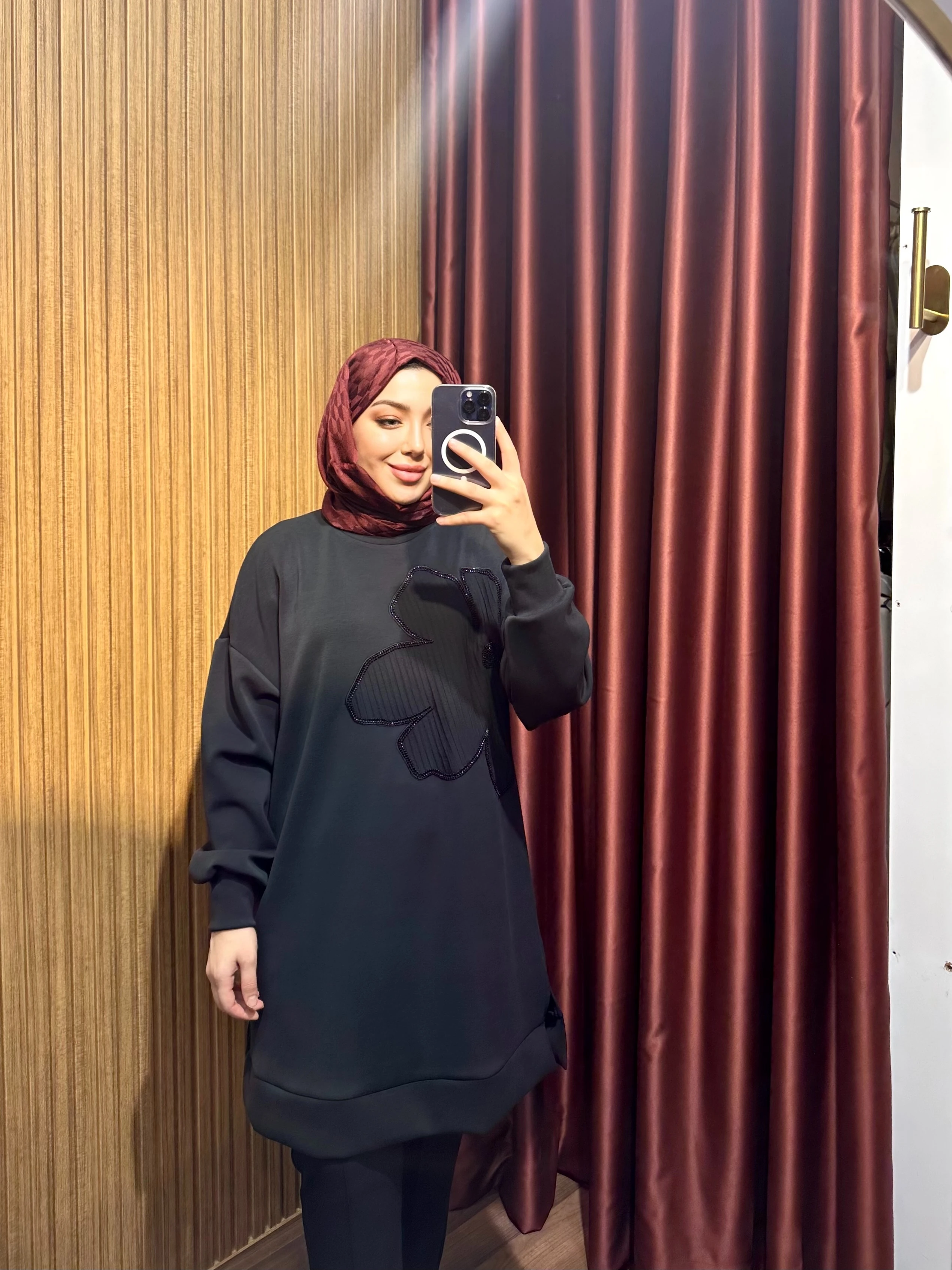 Premium İşlemeli Sweat - Siyah