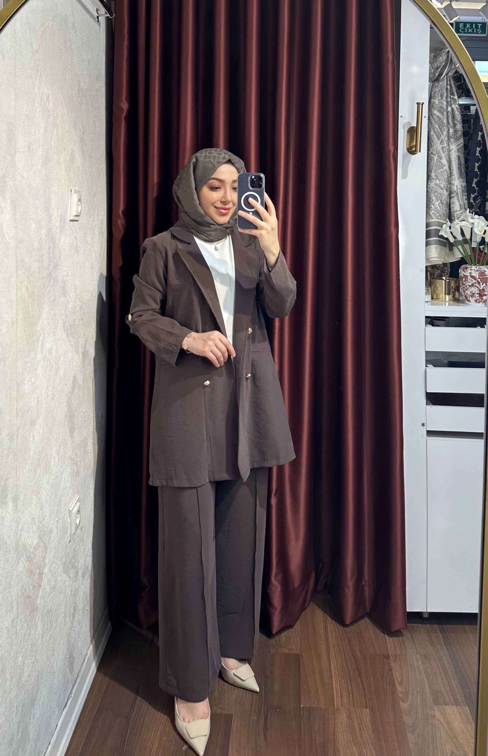 İpek Qupram Takım