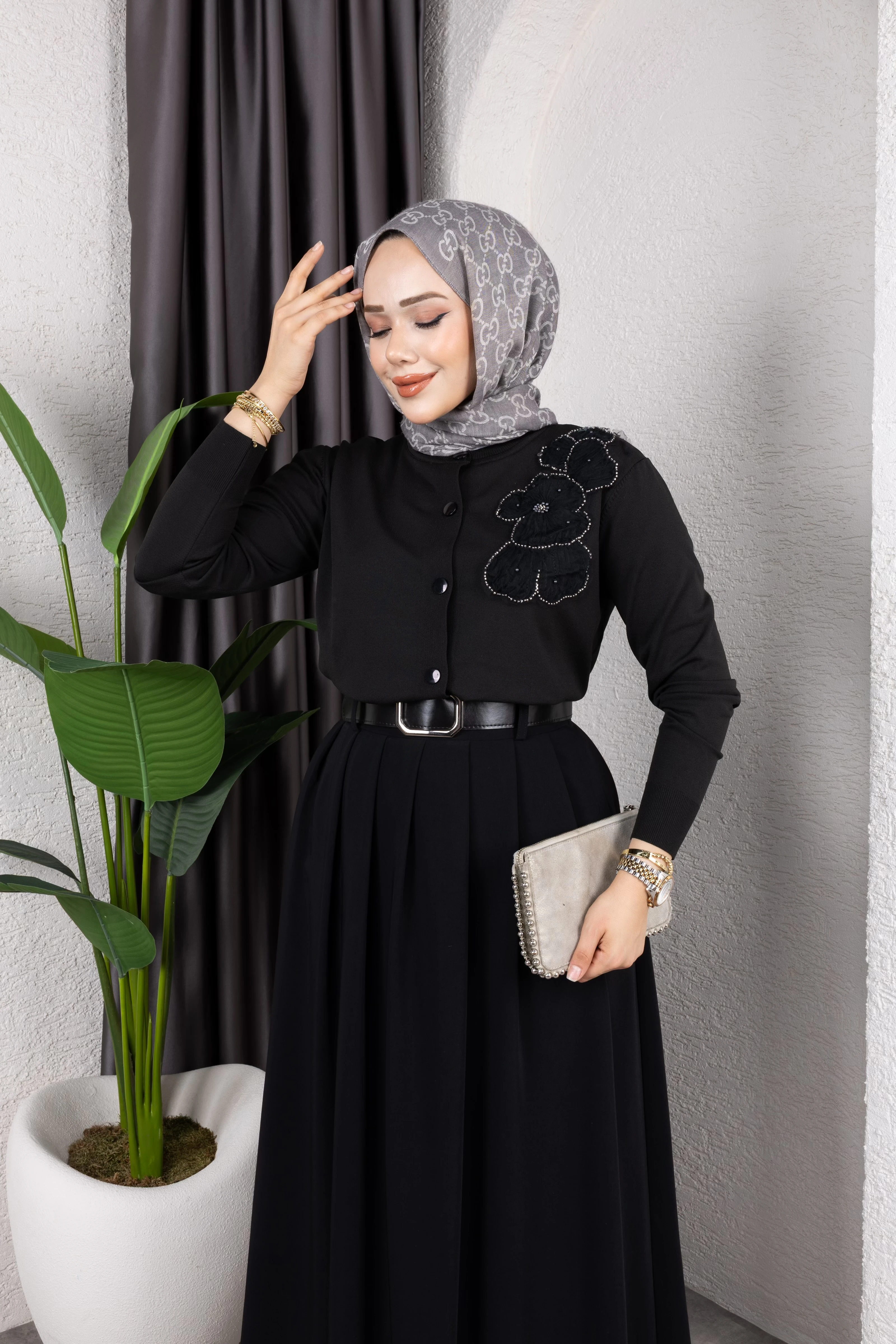 İşlemeli Merserize Hırka