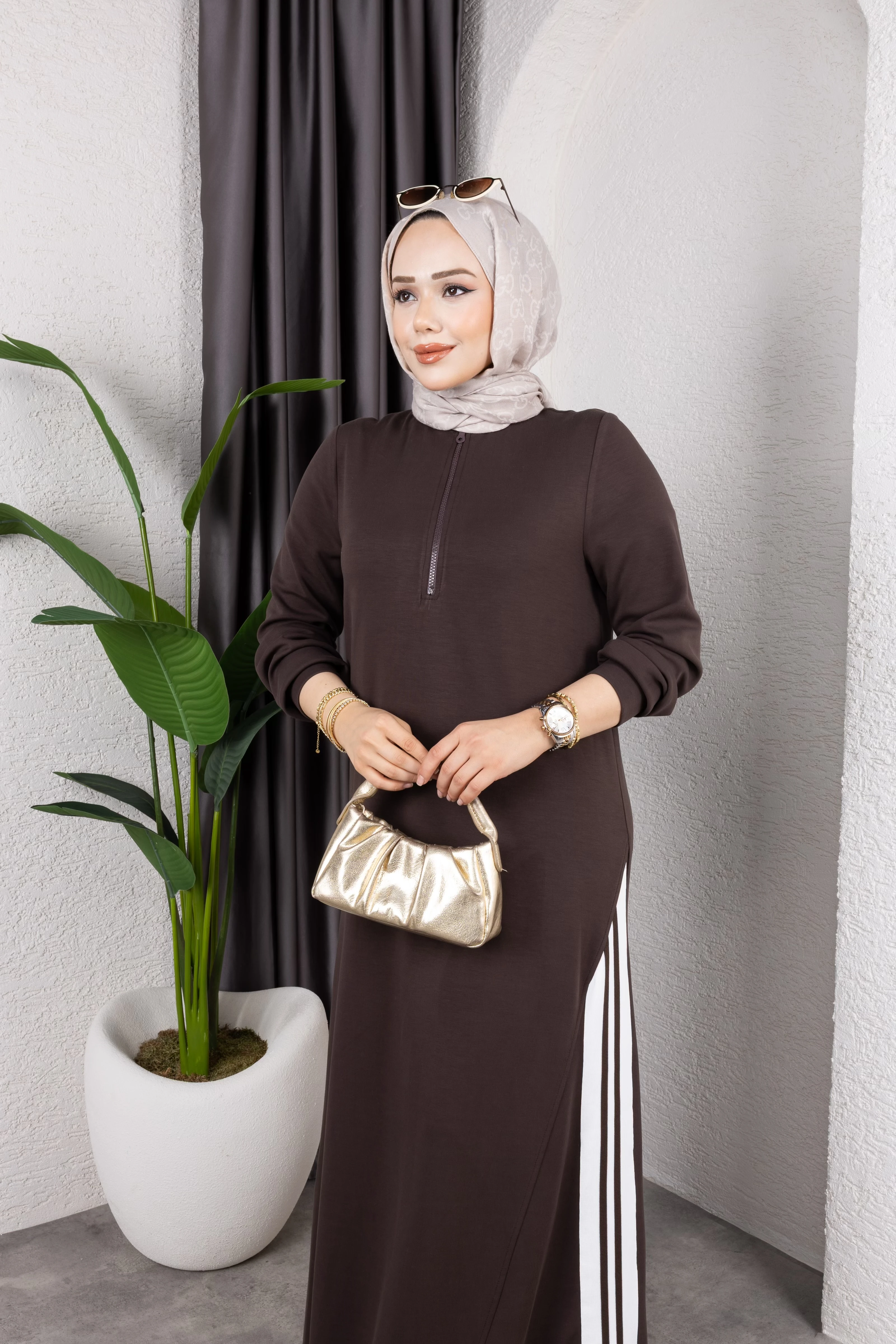 Şeritli Spor Elbise