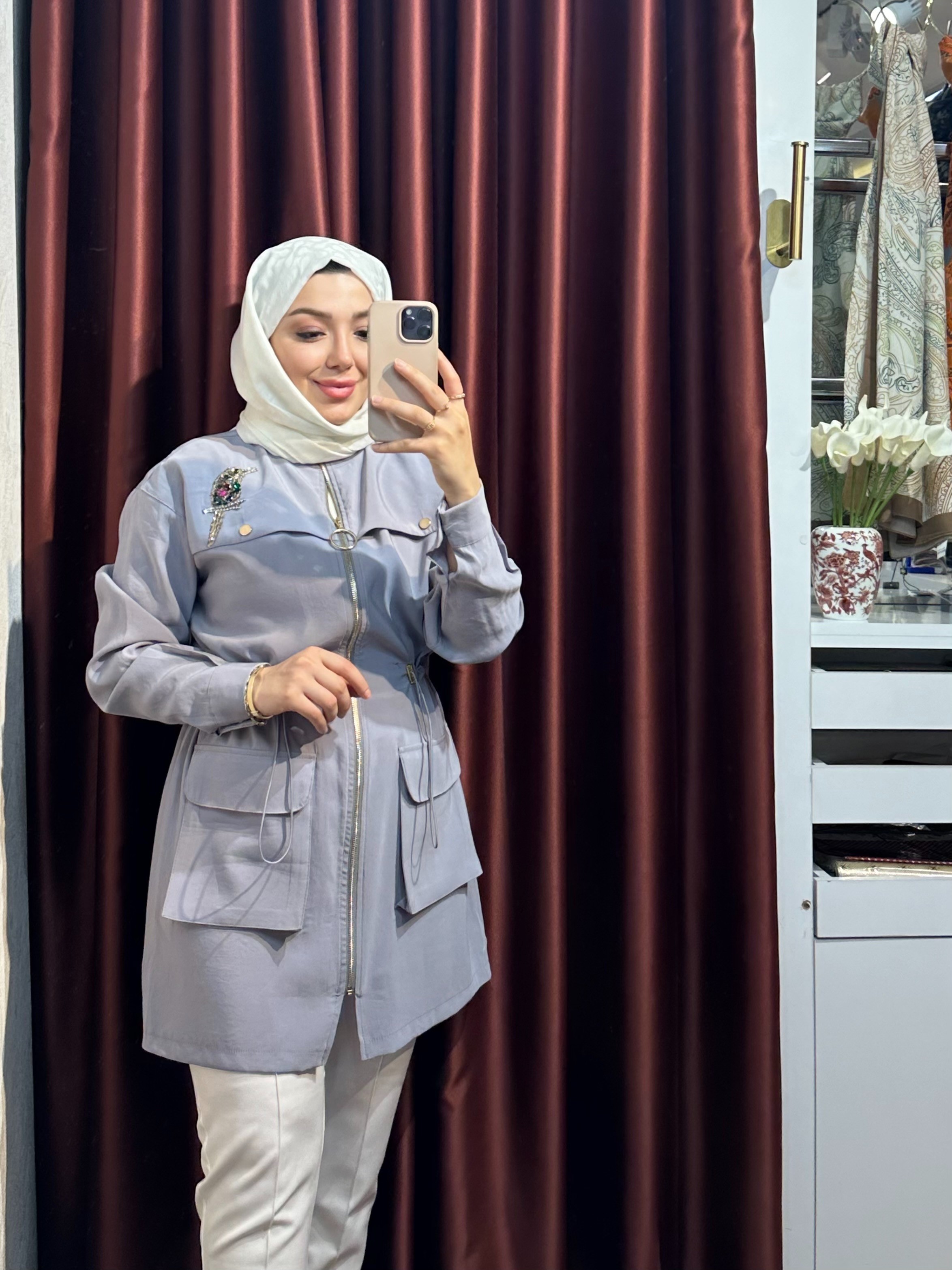 Kuş Aksesuarlı Kap - Gri