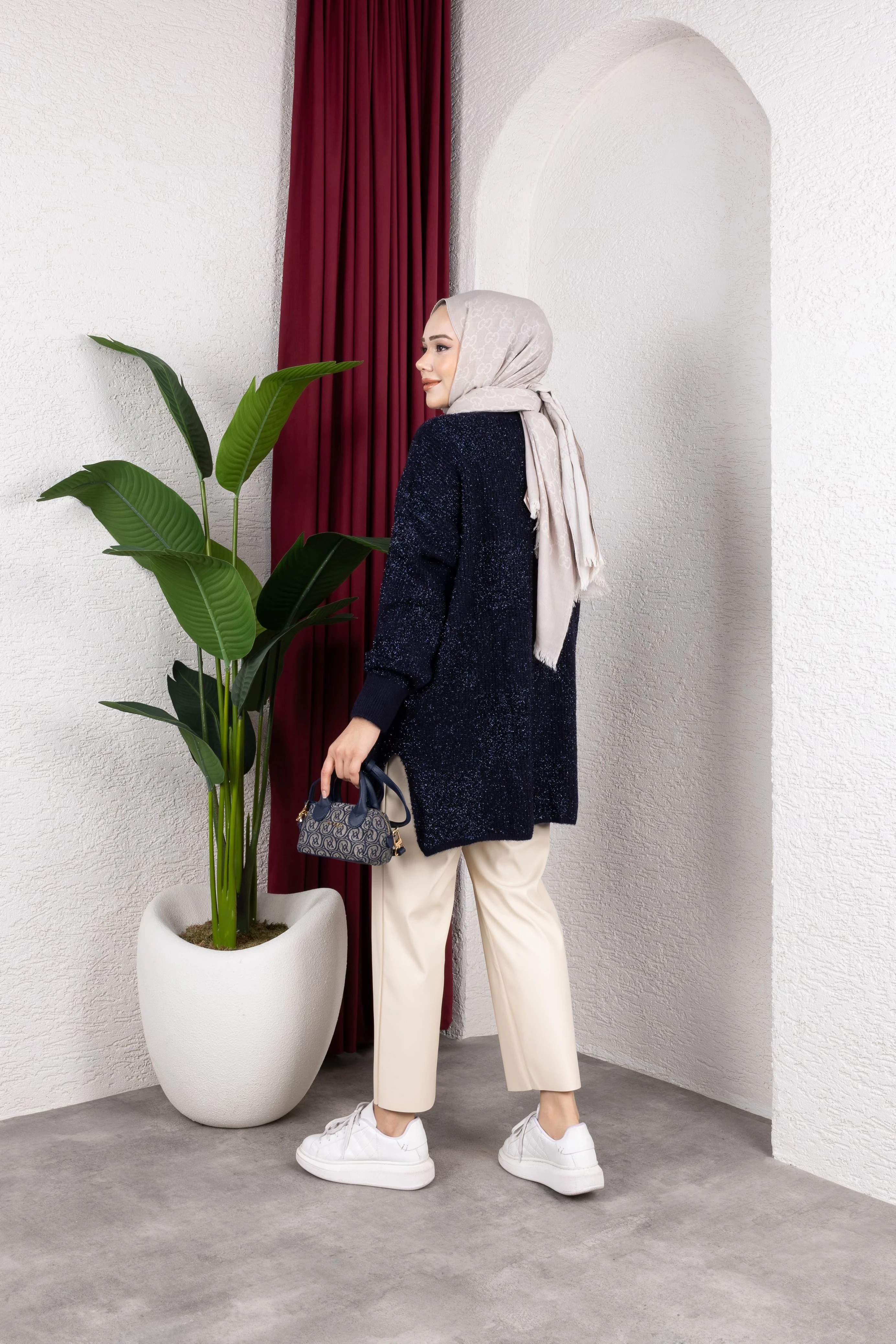 Desenli Simli Triko Kazak