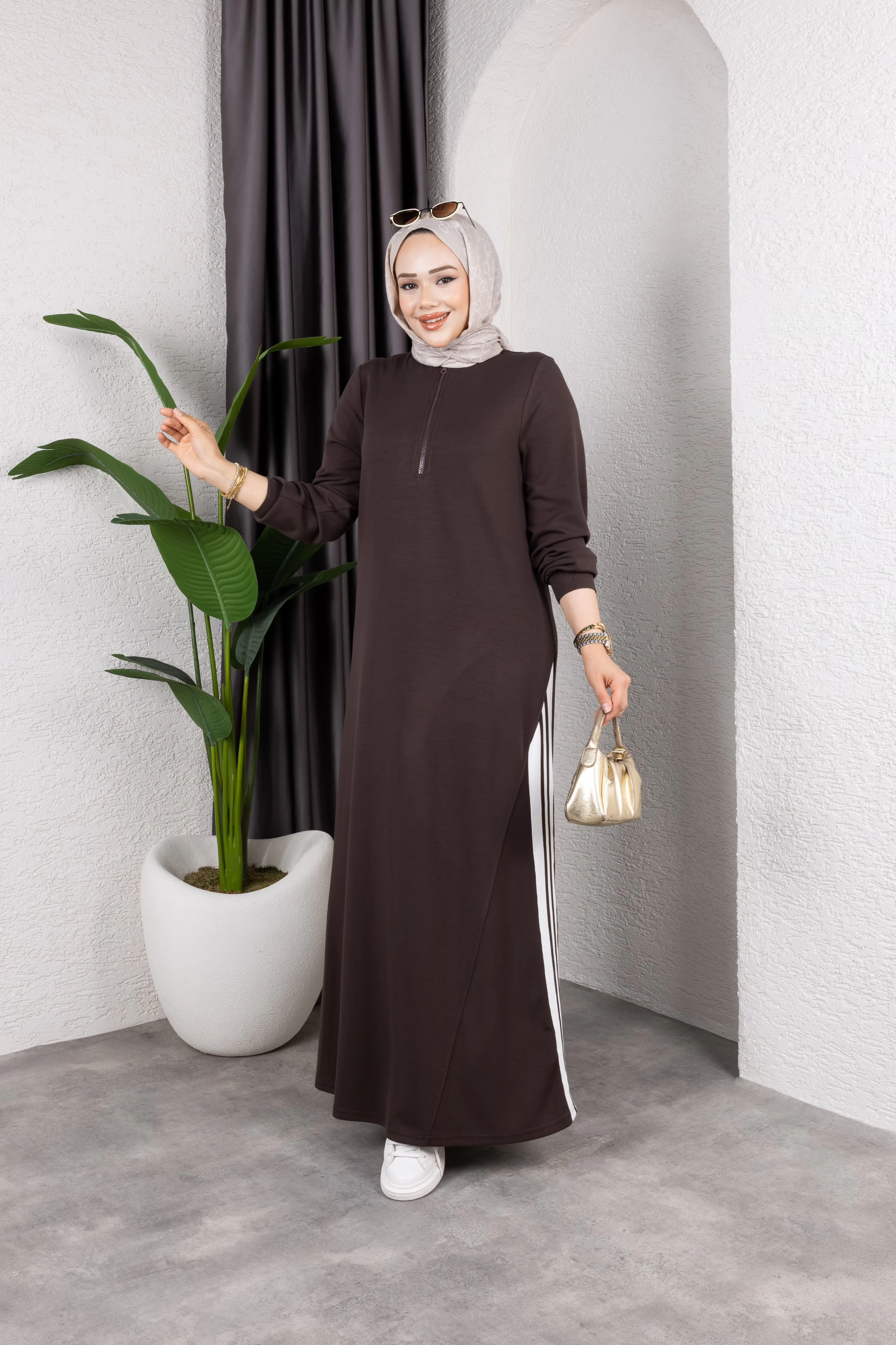 Şeritli Spor Elbise