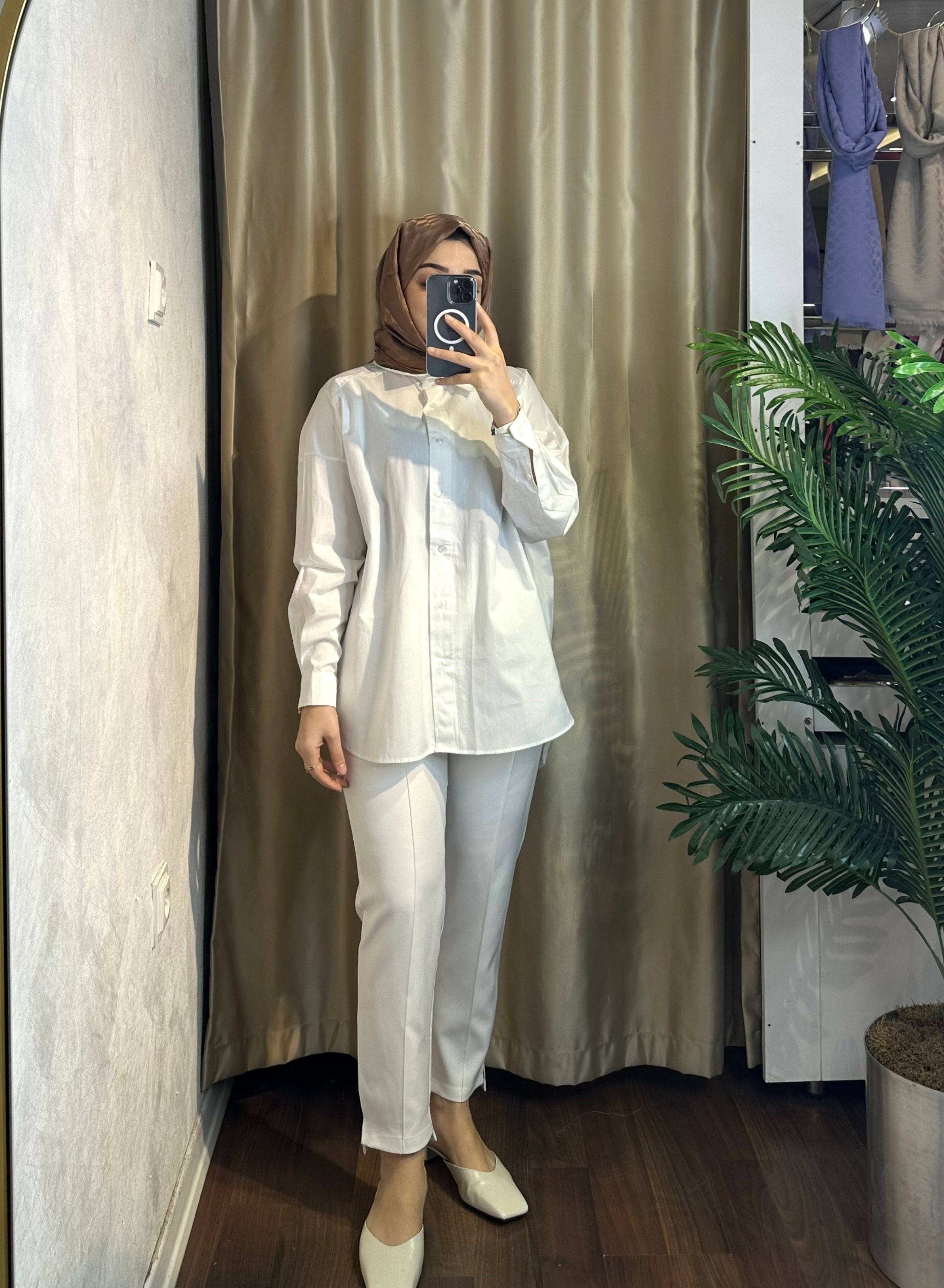 Yırtmaçlı Krep Pantolon - BEYAZ