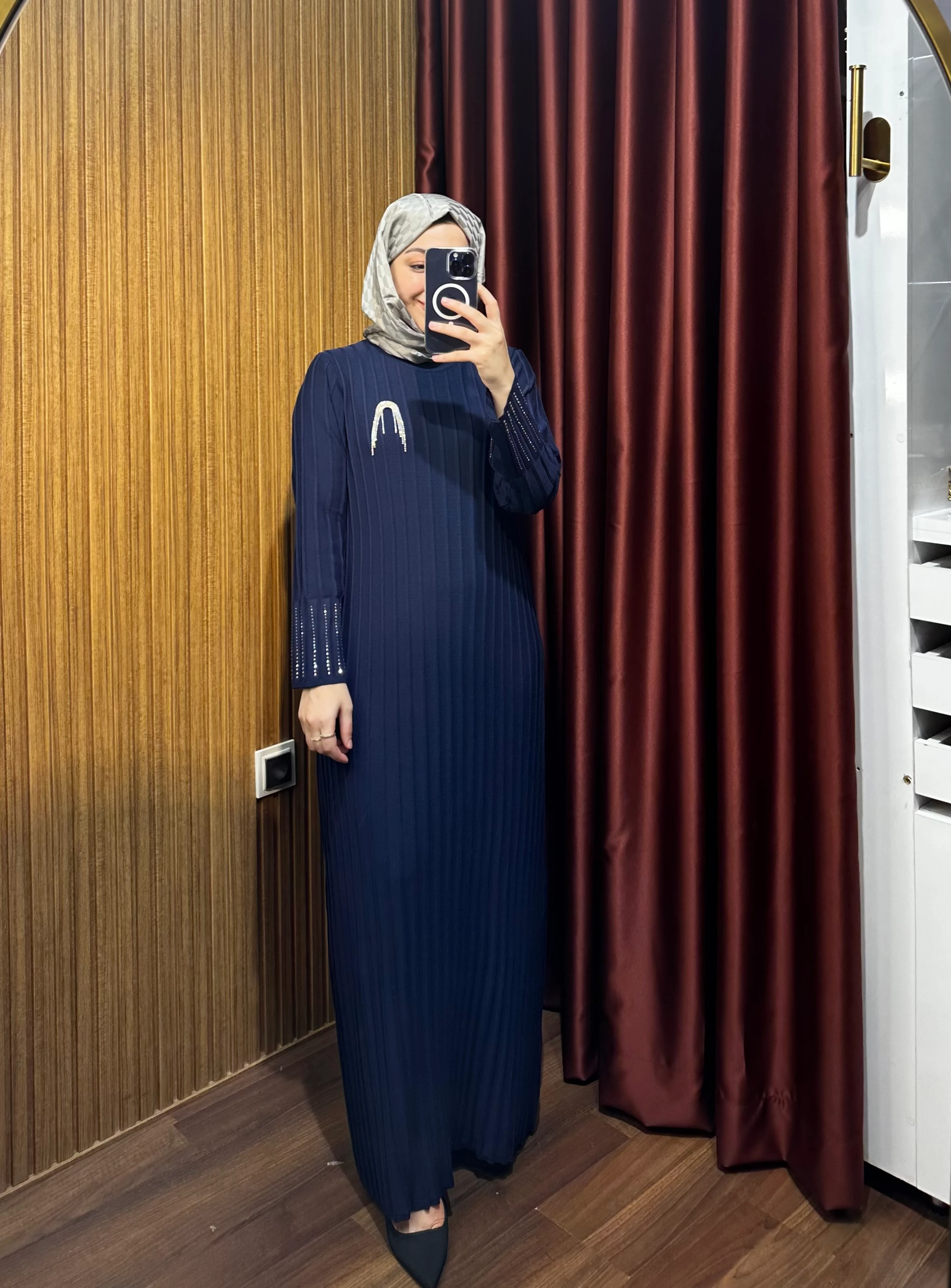 Broşlu Elbise - Lacivert