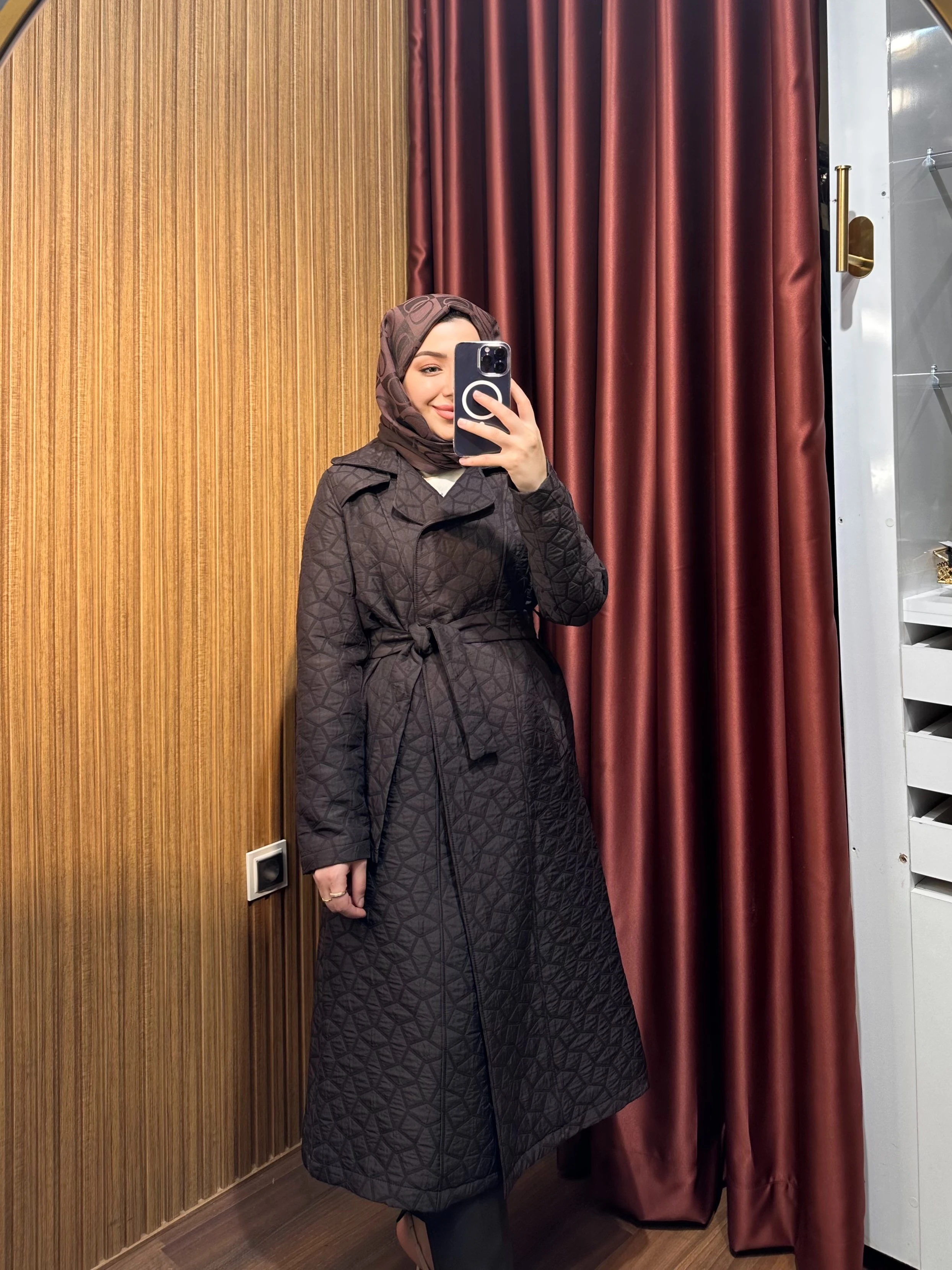 Bel Bağlamalı Kapitone Kap