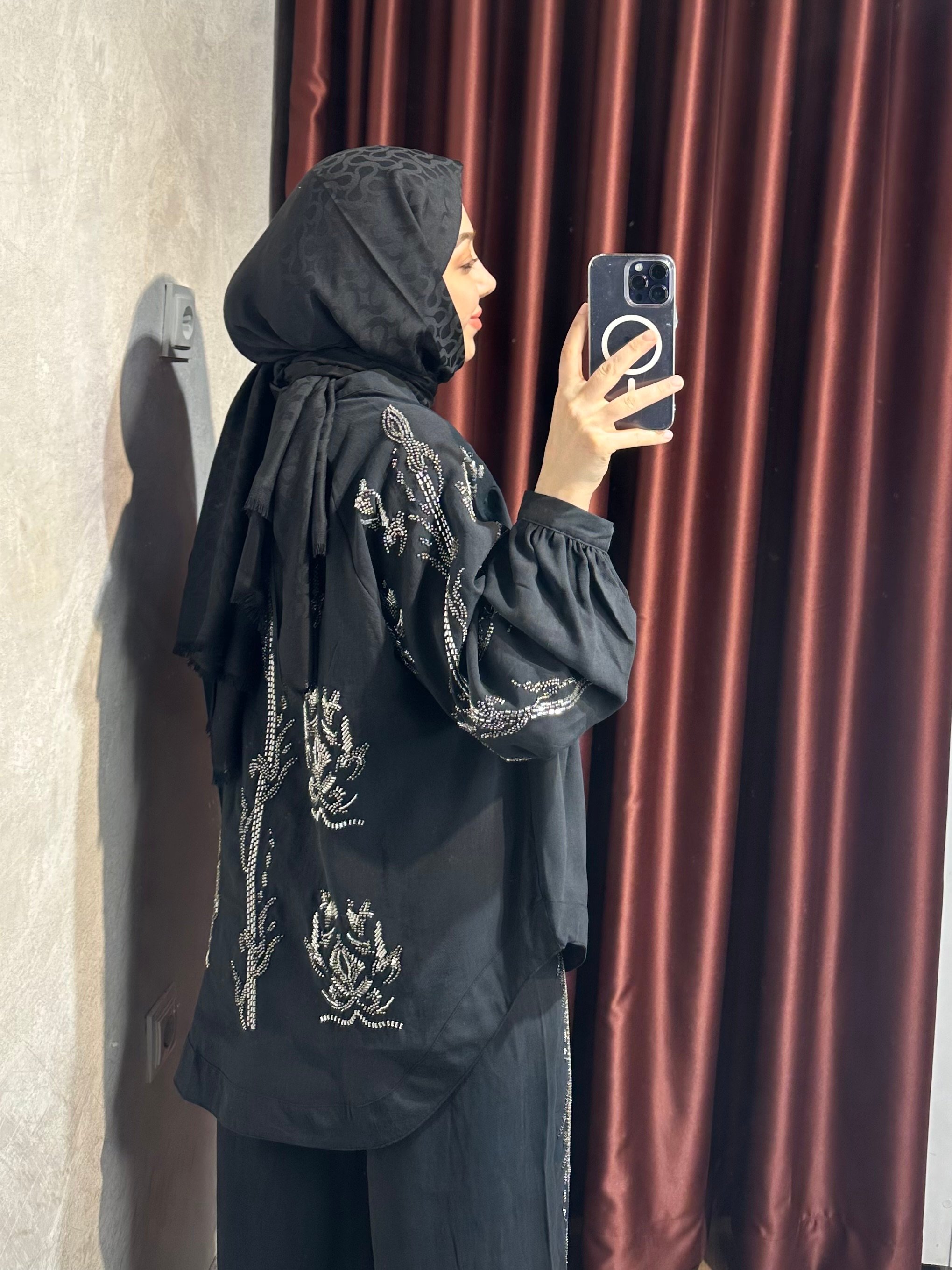 Vellora Taşlı Kimono  - Siyah