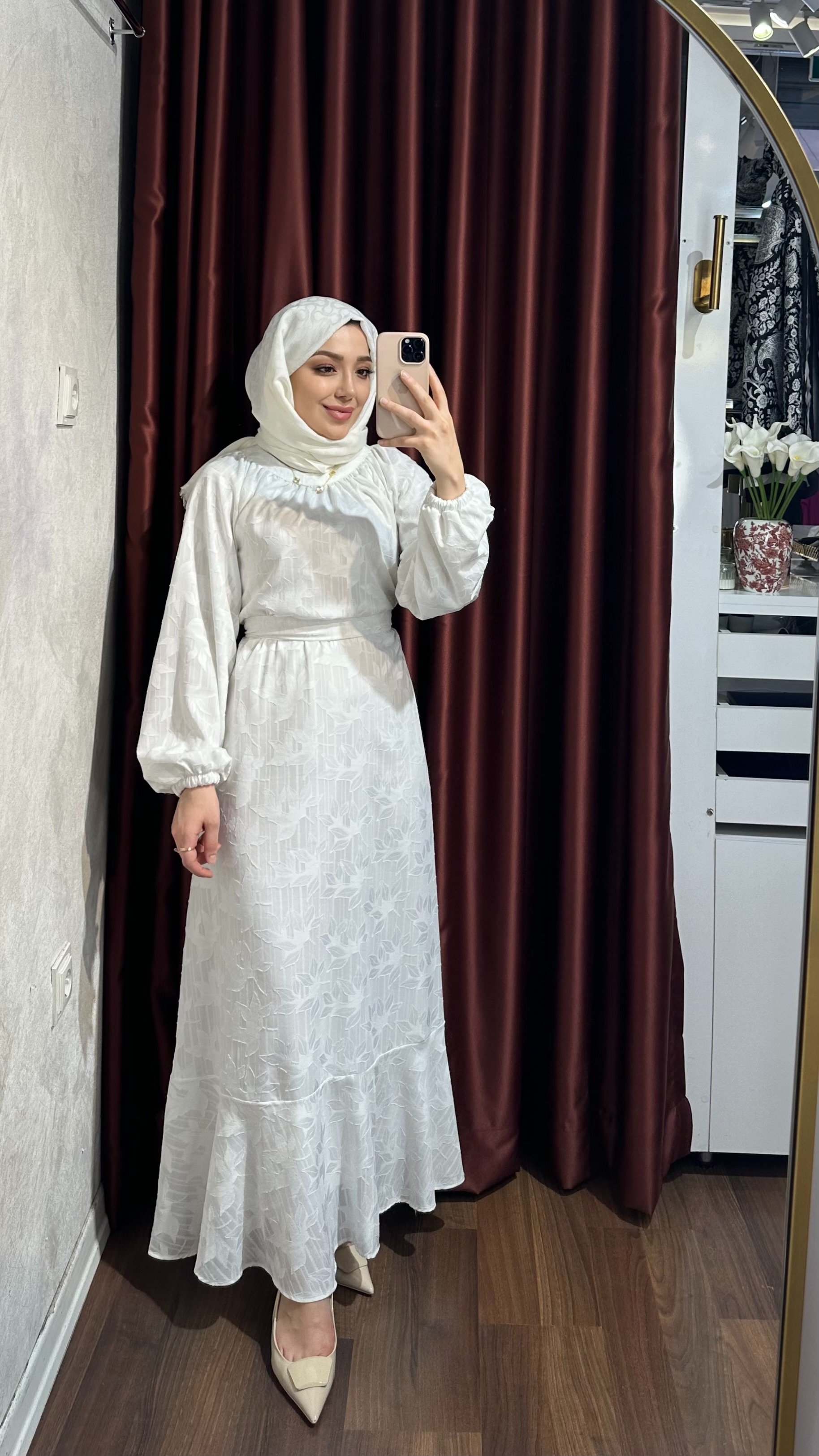 Duru Elbise - Beyaz
