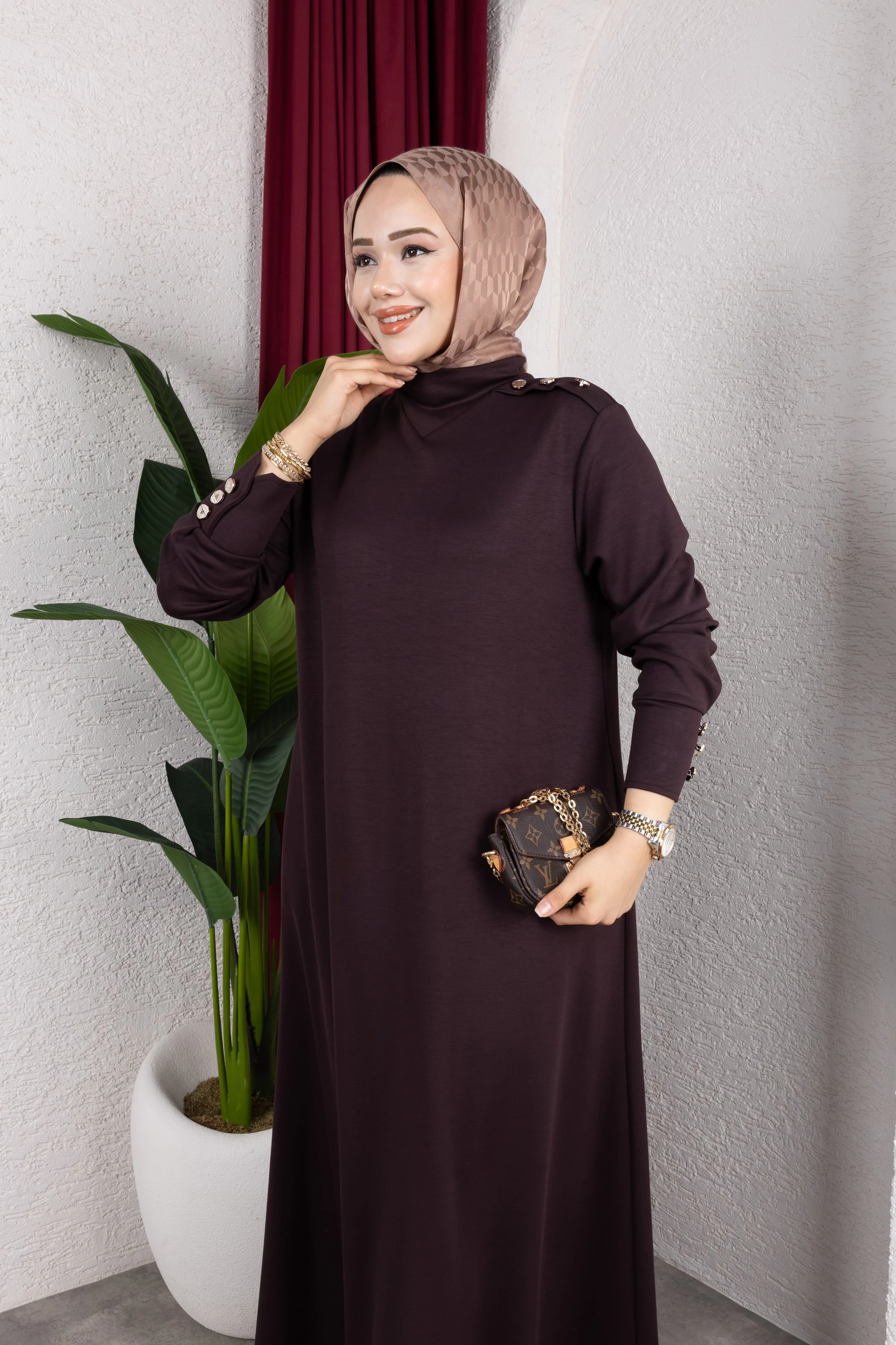 Düğmeli Modal Elbise