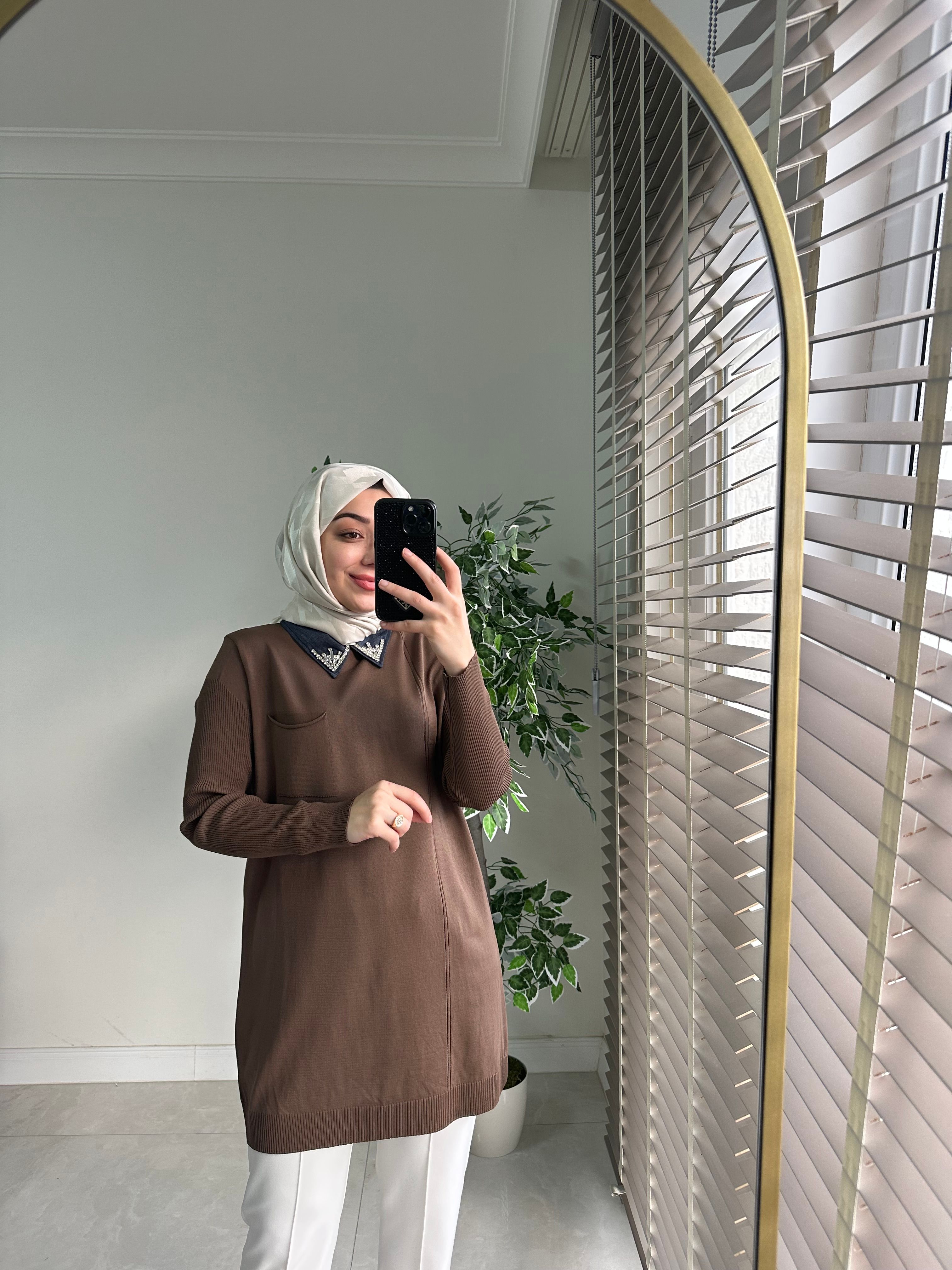Yakası Taşlı Merserize