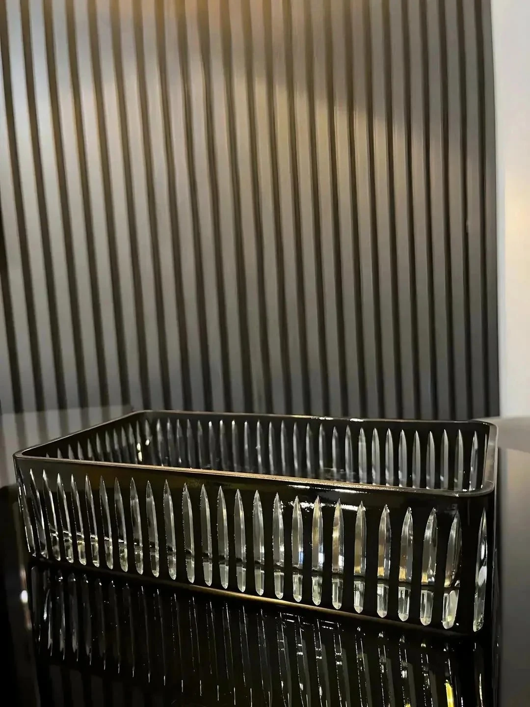 Line Zen Kesme Kase - Siyah