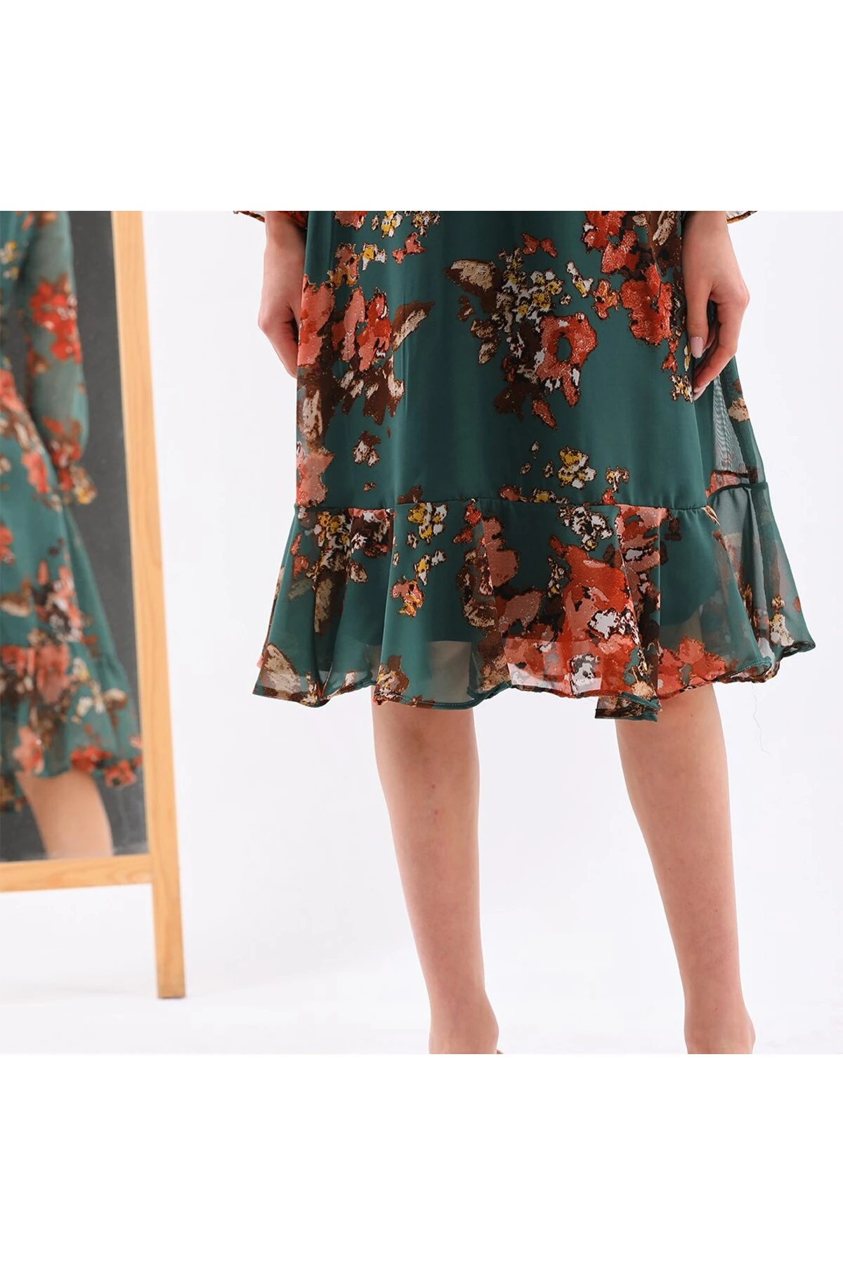 Yakalı Midi Boy Şifon Elbise