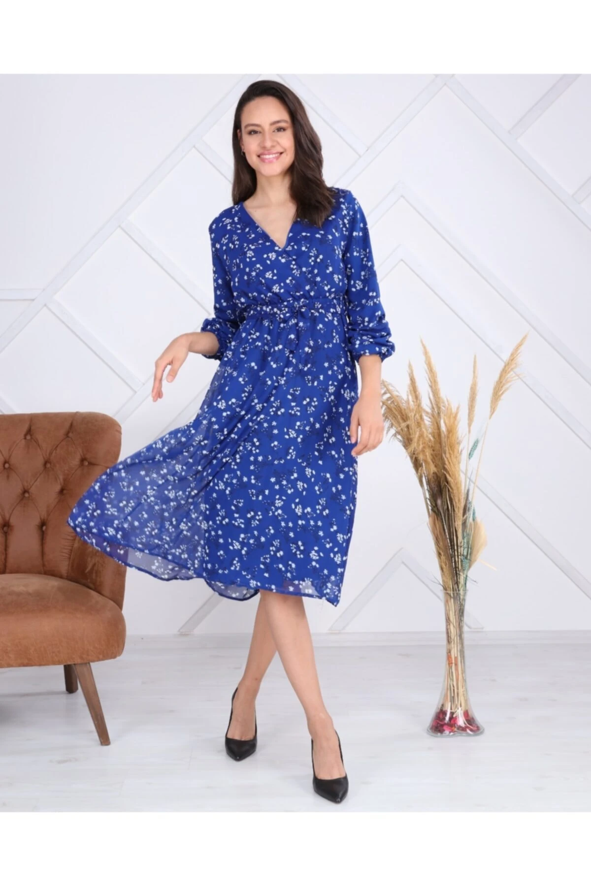 Kolu Büzgülü Çiçek Desenli Şifon Elbise