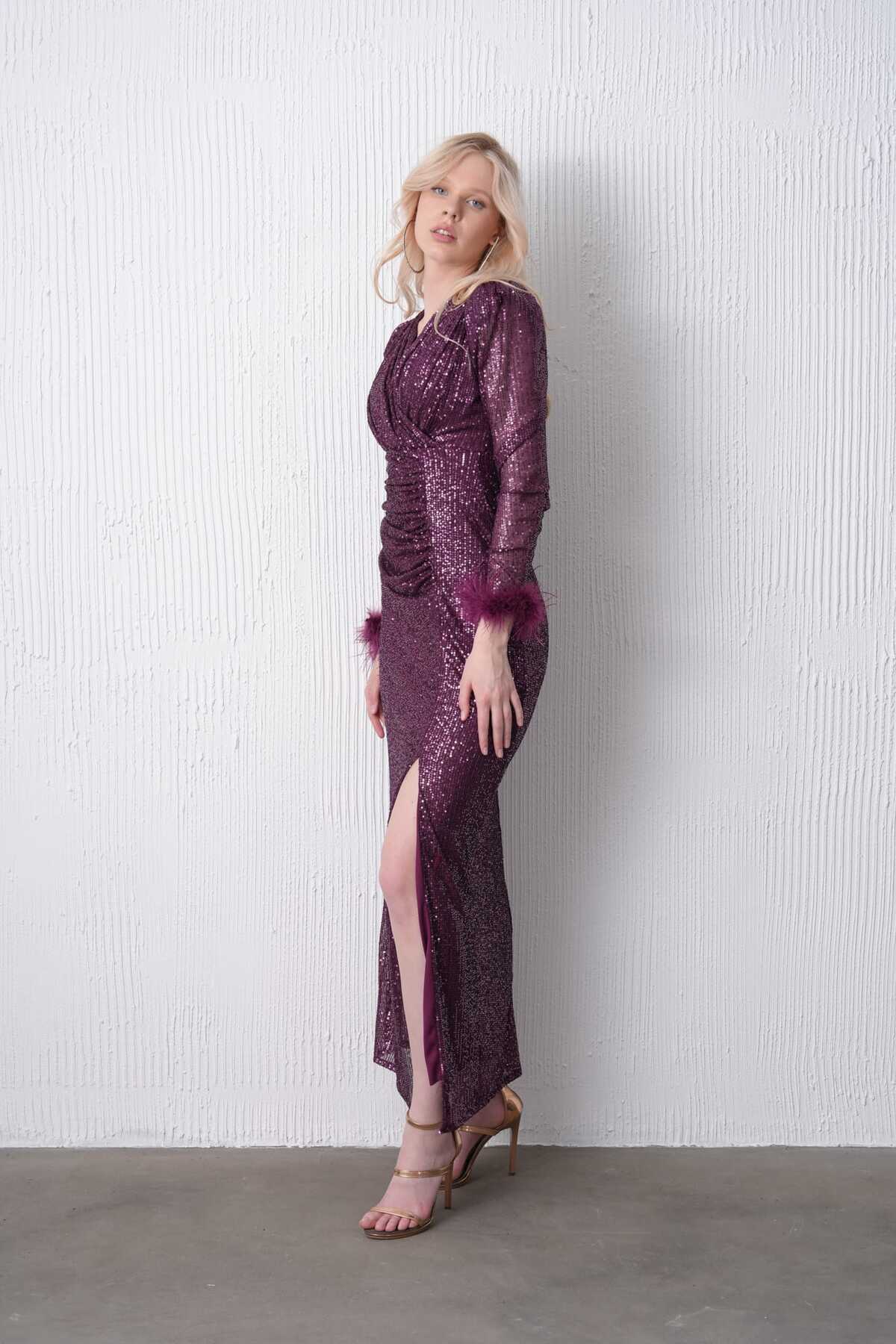 Kruvaze Yaka Uzun Kol Tüy Detaylı Elbise