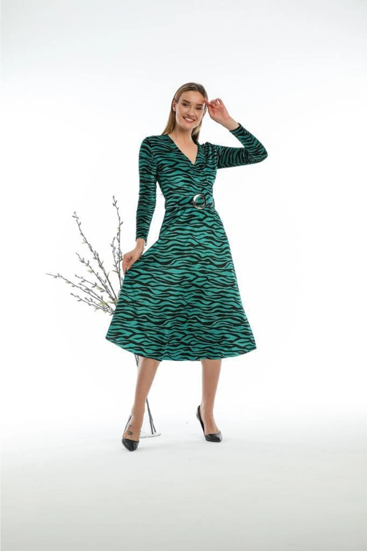 Desenli Midi Boy Kemerli Kadife Elbise