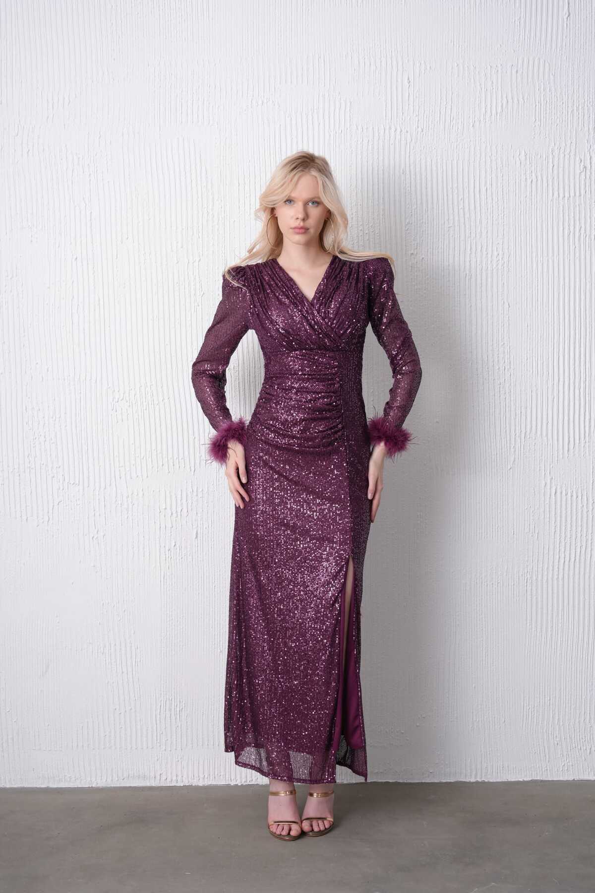 Kruvaze Yaka Uzun Kol Tüy Detaylı Elbise