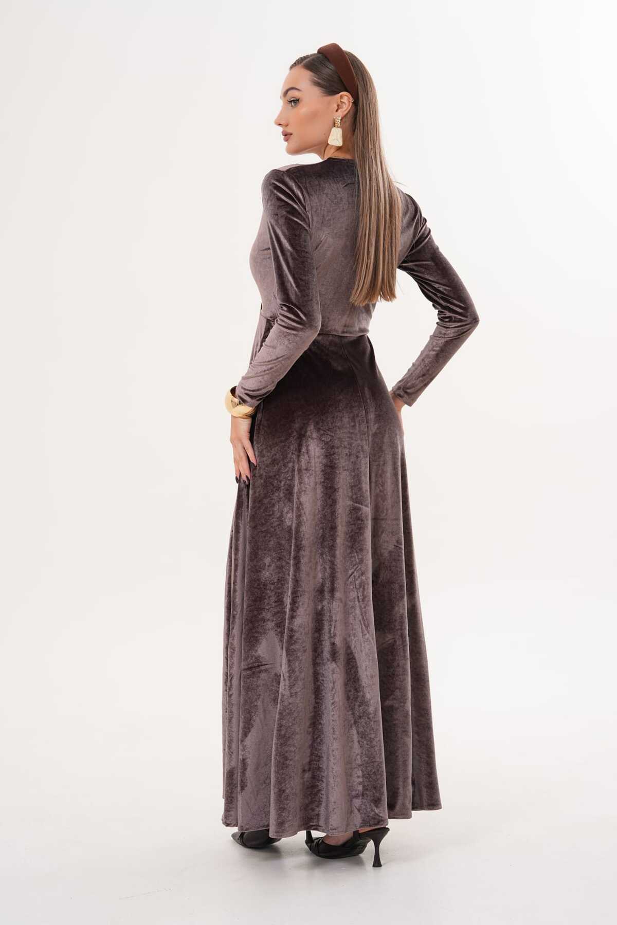 Abiye Yırtmaçlı Kadife Elbise