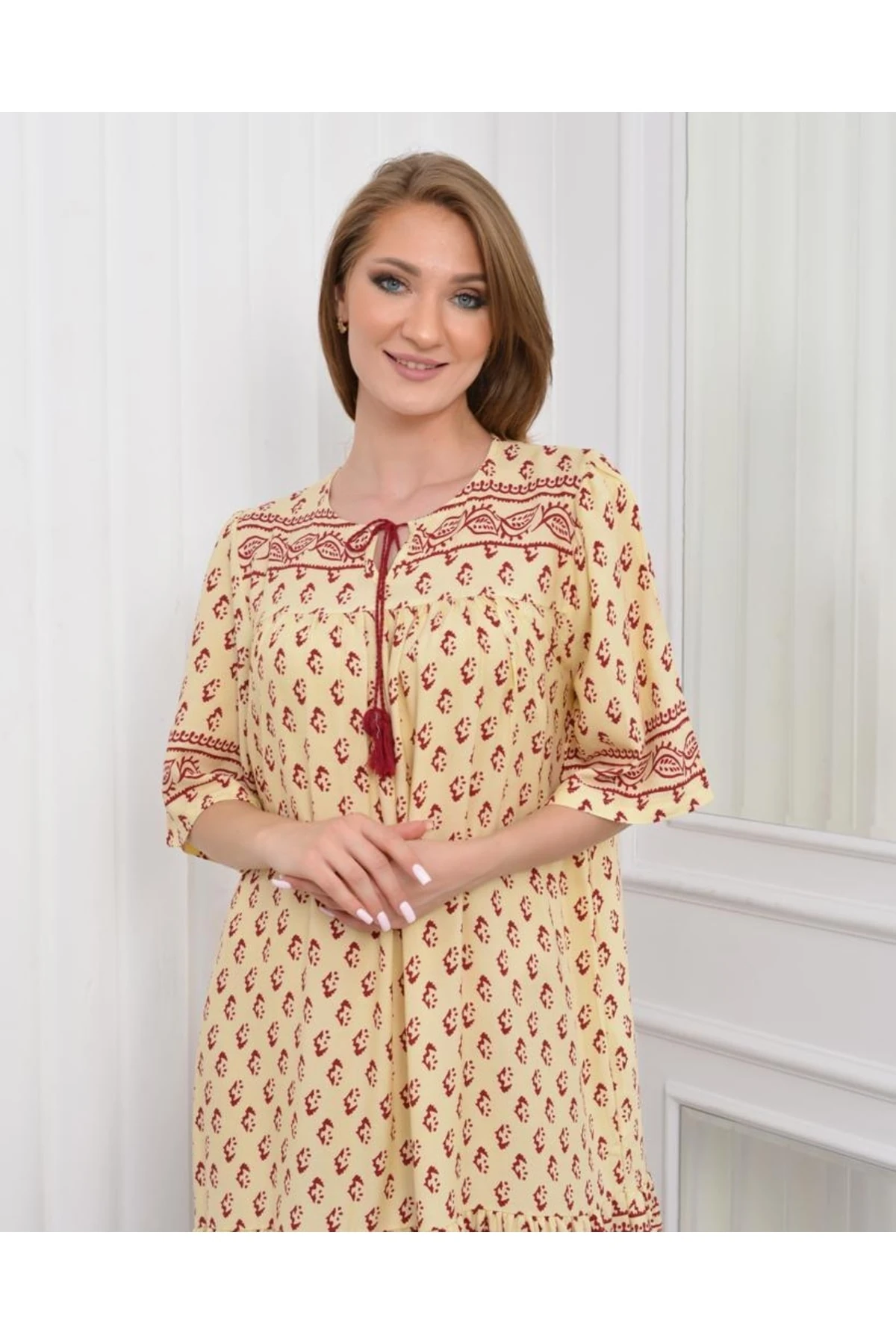 Eteği Desenli Yarım Kol Viskon
