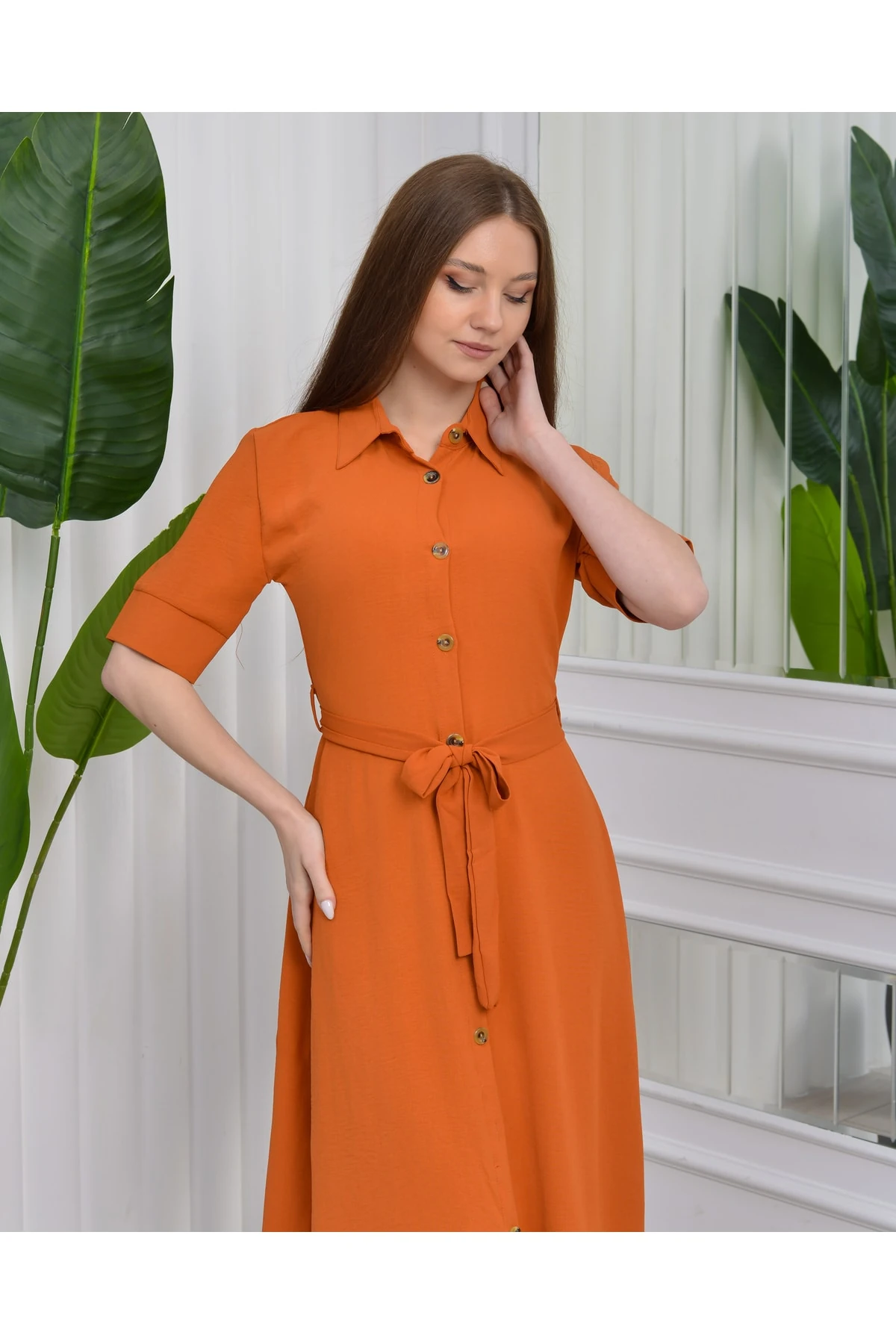 Gömlek Yaka Ayrobin Düğmeli Elbise
