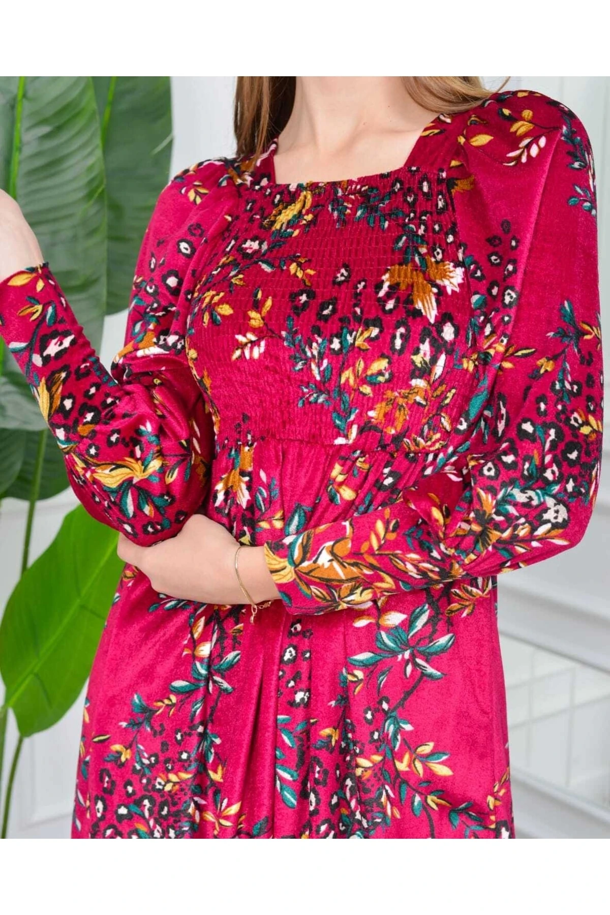 Ithal Gipeli Kadife Elbise