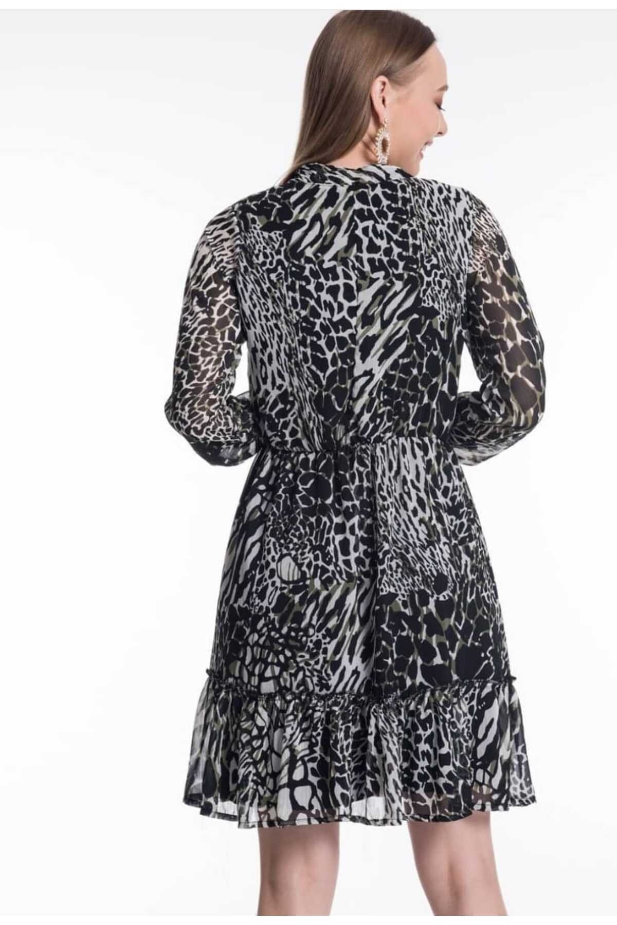 Önü Bağcıklı Kısa Elbise