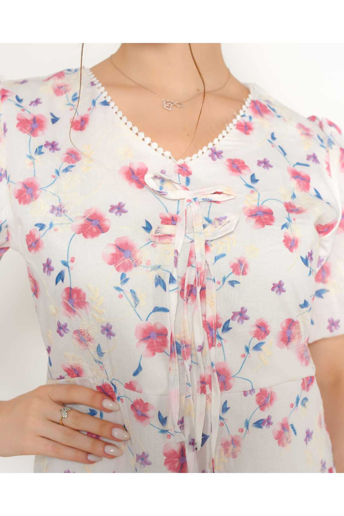 V Yaka Nakışlı Pamuklu