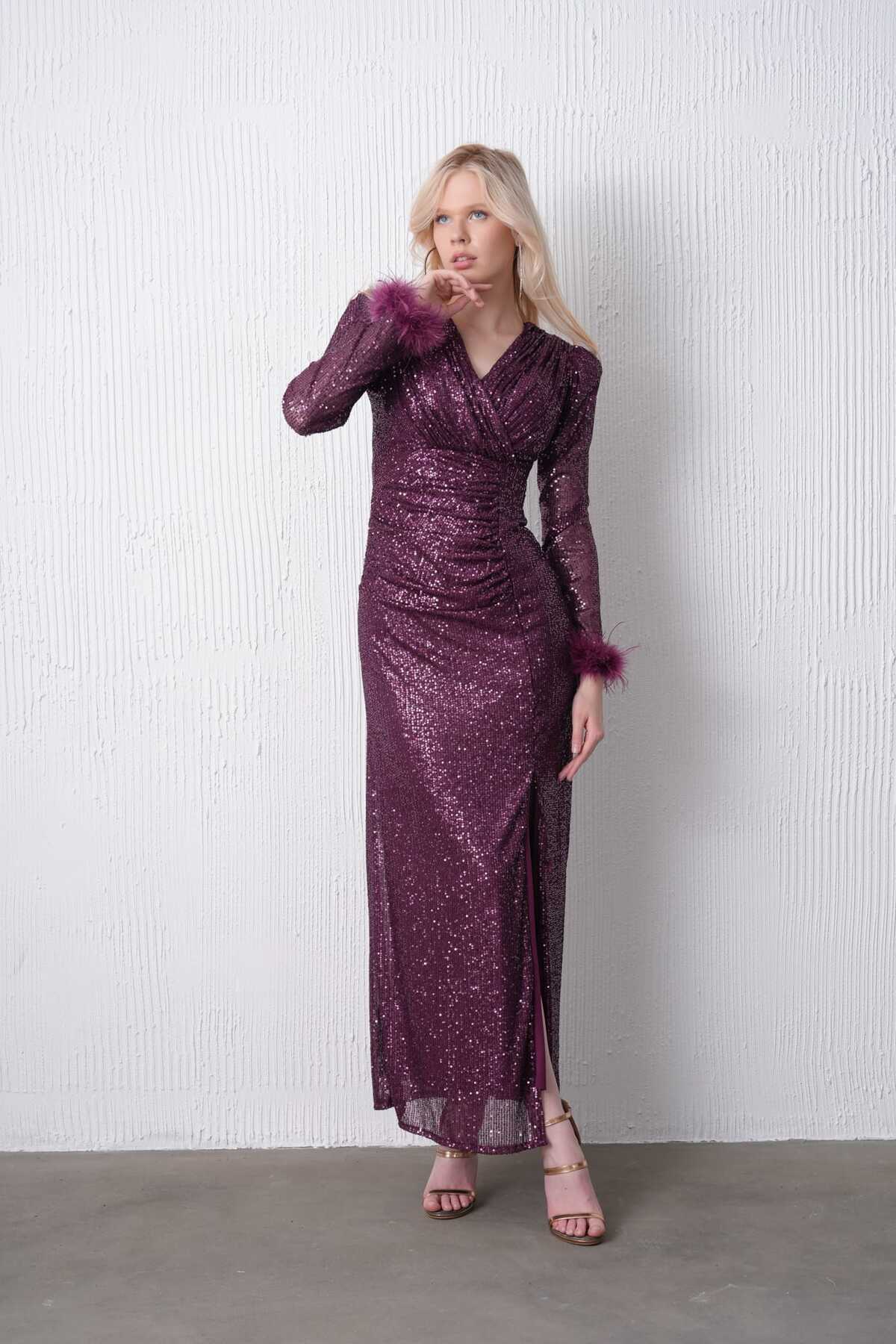 Kruvaze Yaka Uzun Kol Tüy Detaylı Elbise