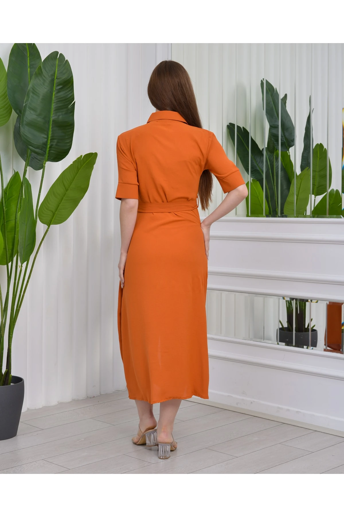 Gömlek Yaka Ayrobin Düğmeli Elbise