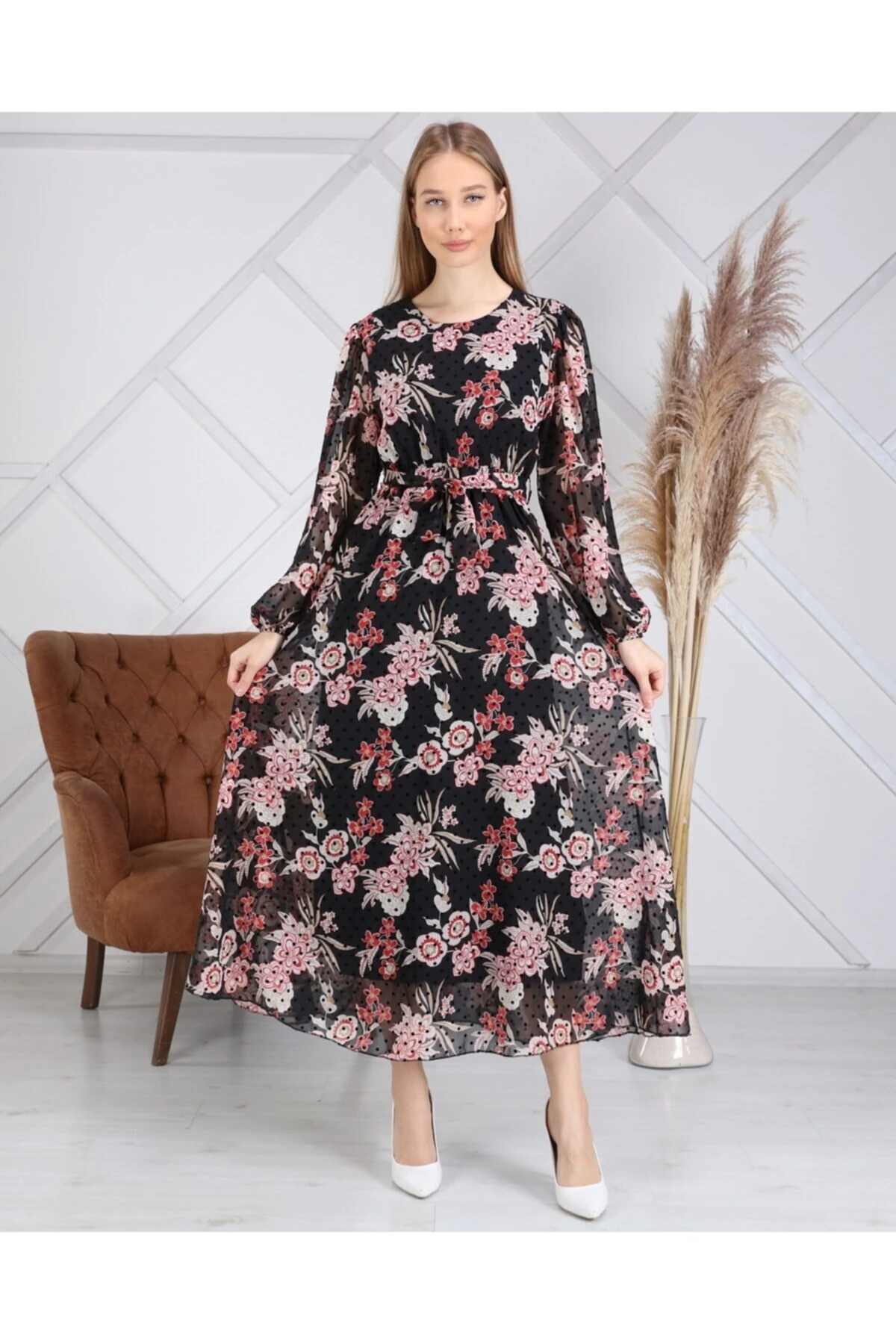 Kadın Siyah Kırmızı Flok Baskı Çiçek Desenli Şifon Elbise