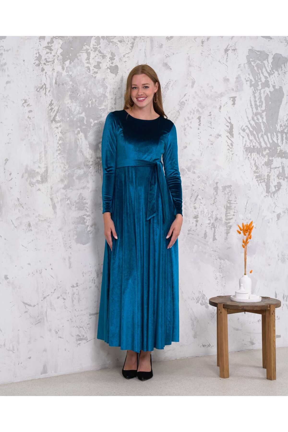 Bisiklet Yaka Kadife Elbise