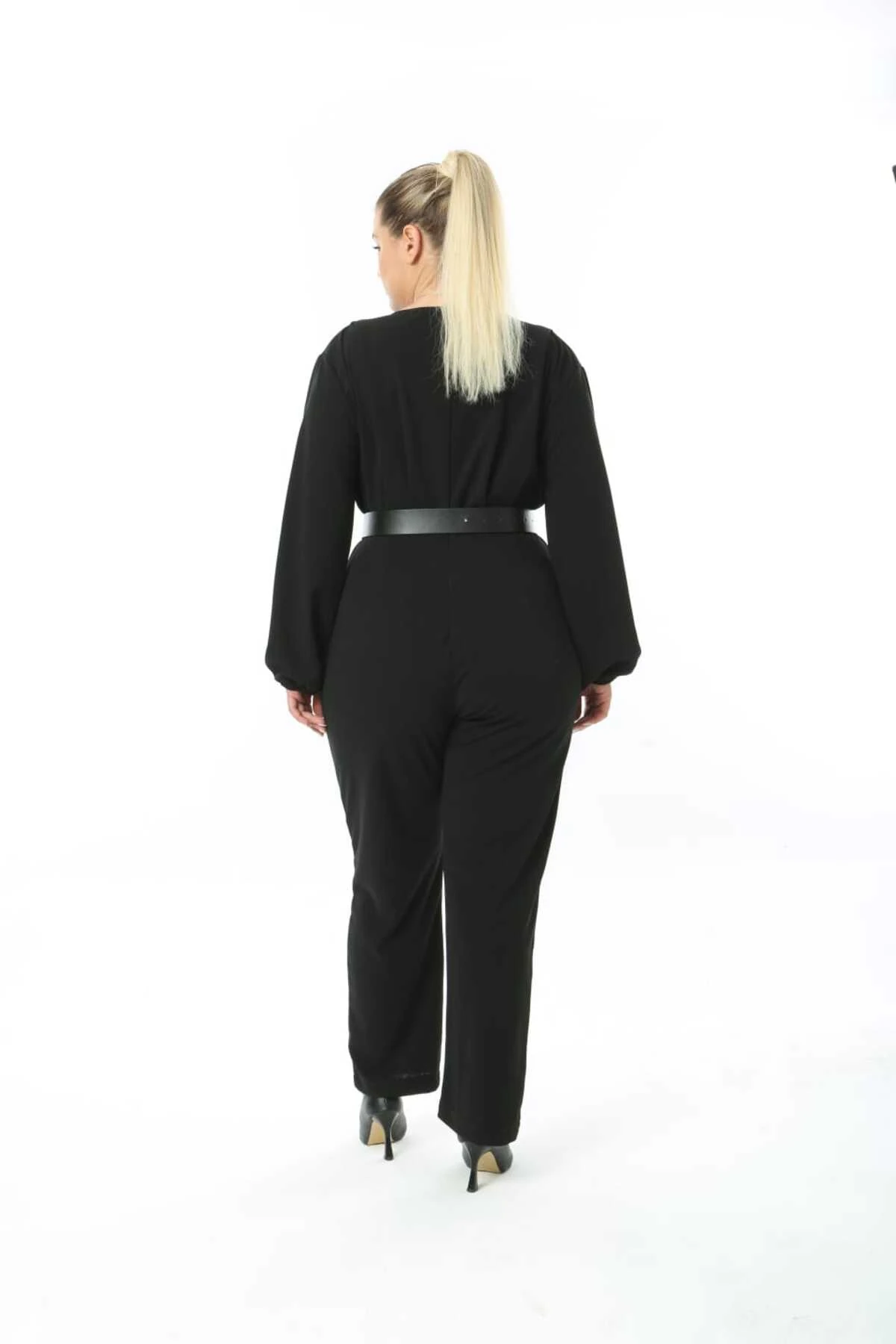 Likralı Kemerli Uzun Kollu Tulum