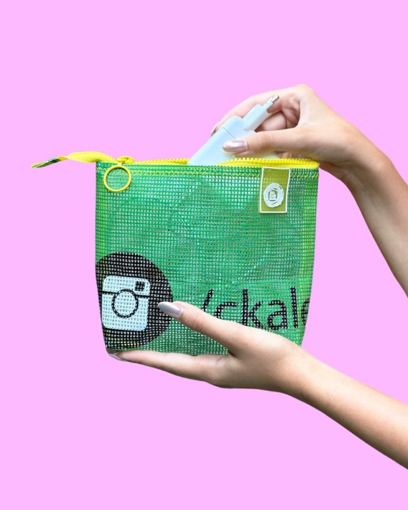 DELİKLİ MAKYAJ L - 3
