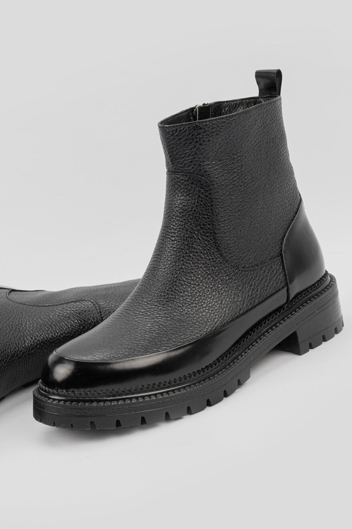 Kadın Siyah Hakiki Deri 35-41 Numara Bot & Bootie