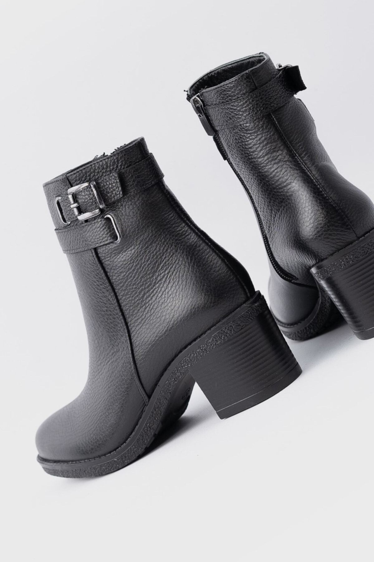 Kadın Siyah Hakiki Deri 35-40 Numara Bot & Bootie