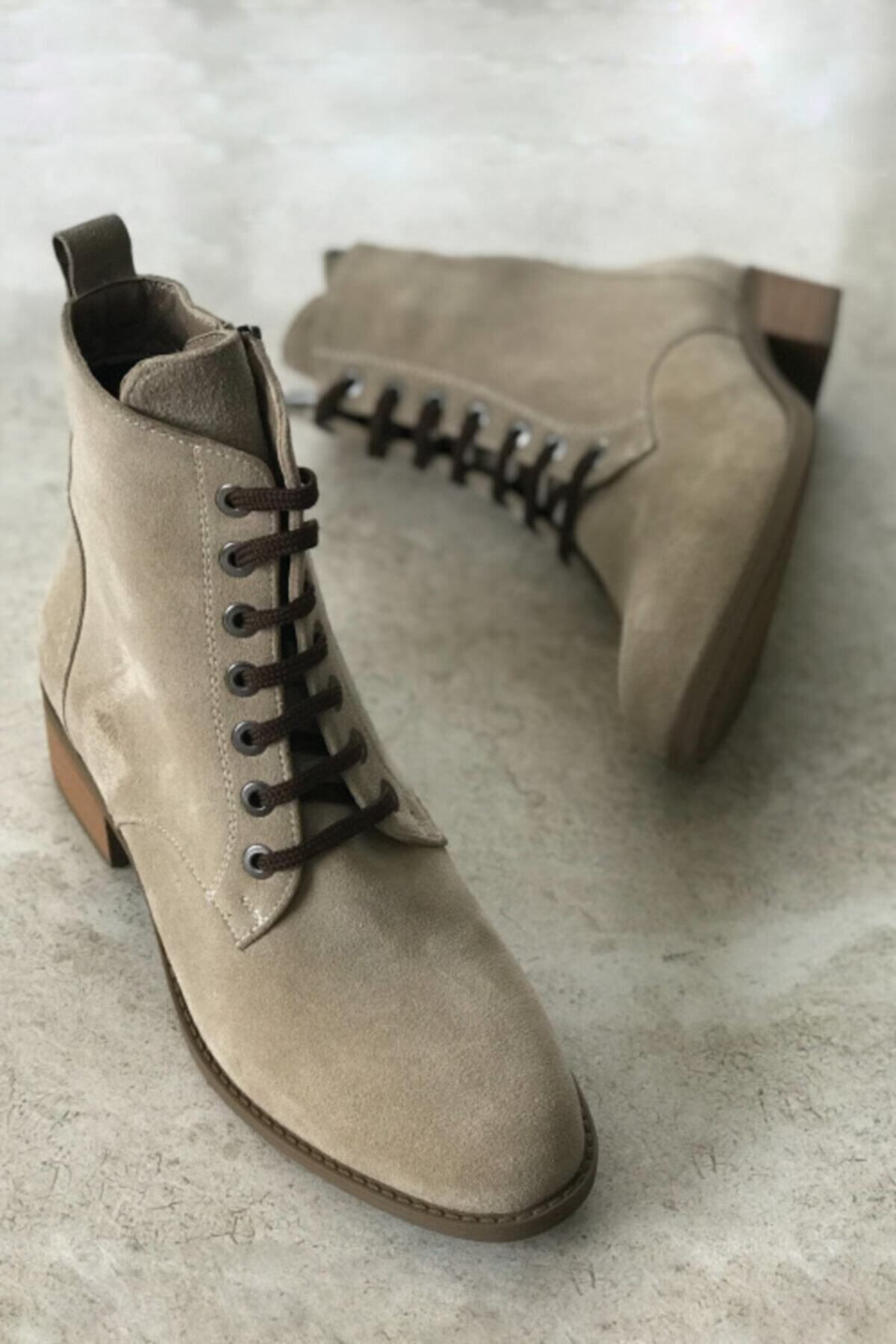 Kadın Bej Süet Hakiki Deri Bağcıklı Bot - Bootie