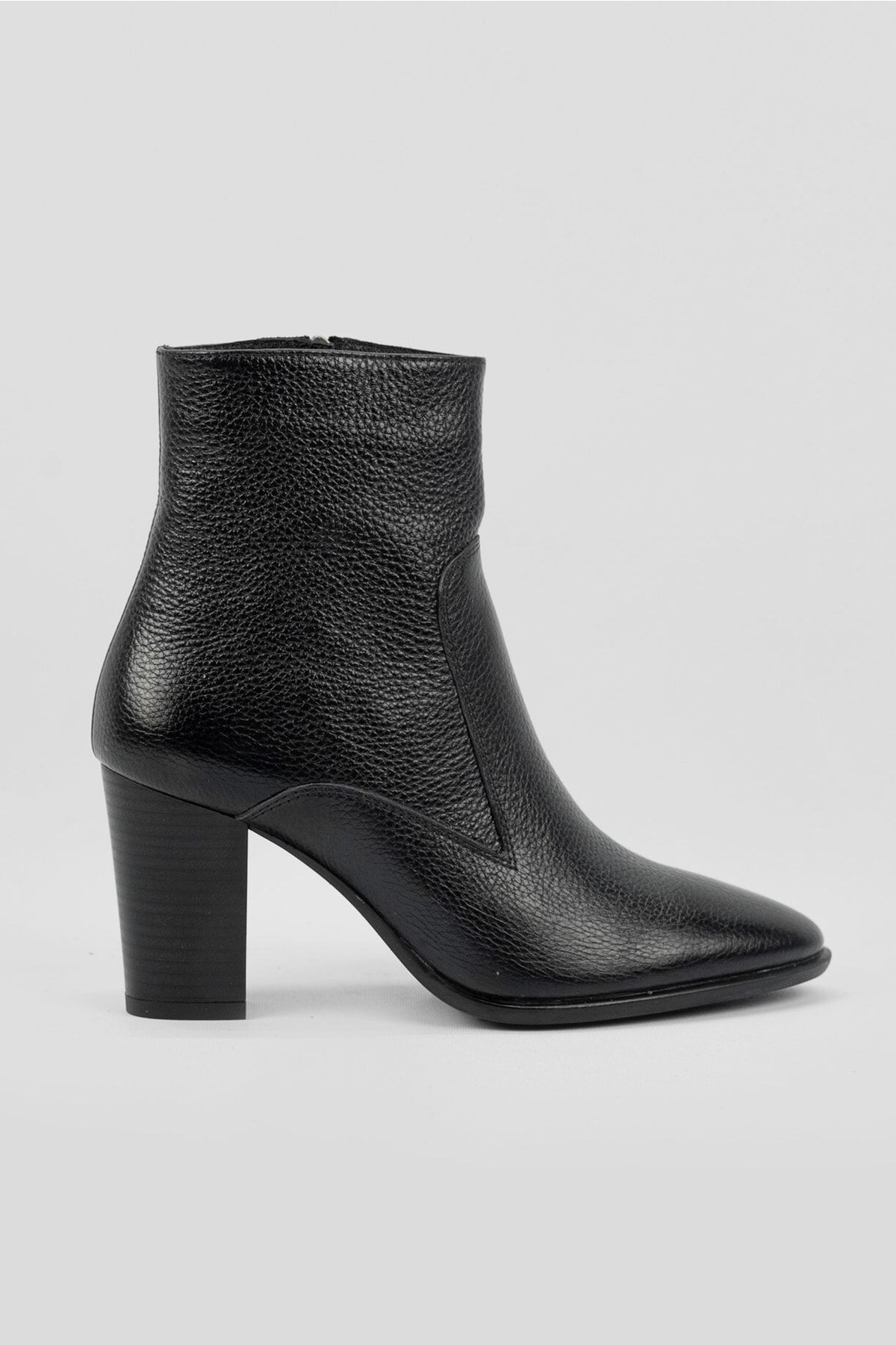 Kadın Siyah Hakiki Deri 35-40 Numara Bot & Bootie