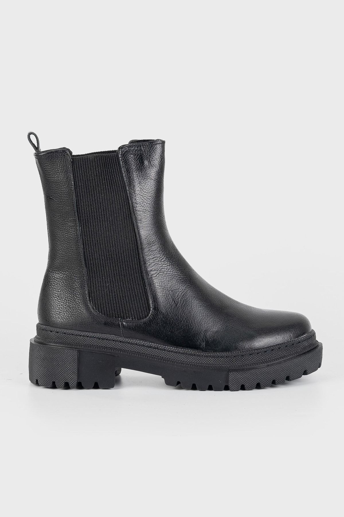 Kadın Siyah Hakiki Deri 35-41 Numara Bağcıklı Bot & Bootie
