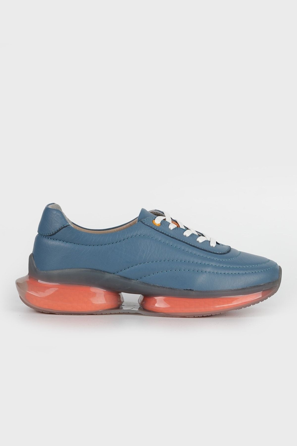 Kadın Beyaz Hakiki Doğal Deri Sneaker Ayakkabı